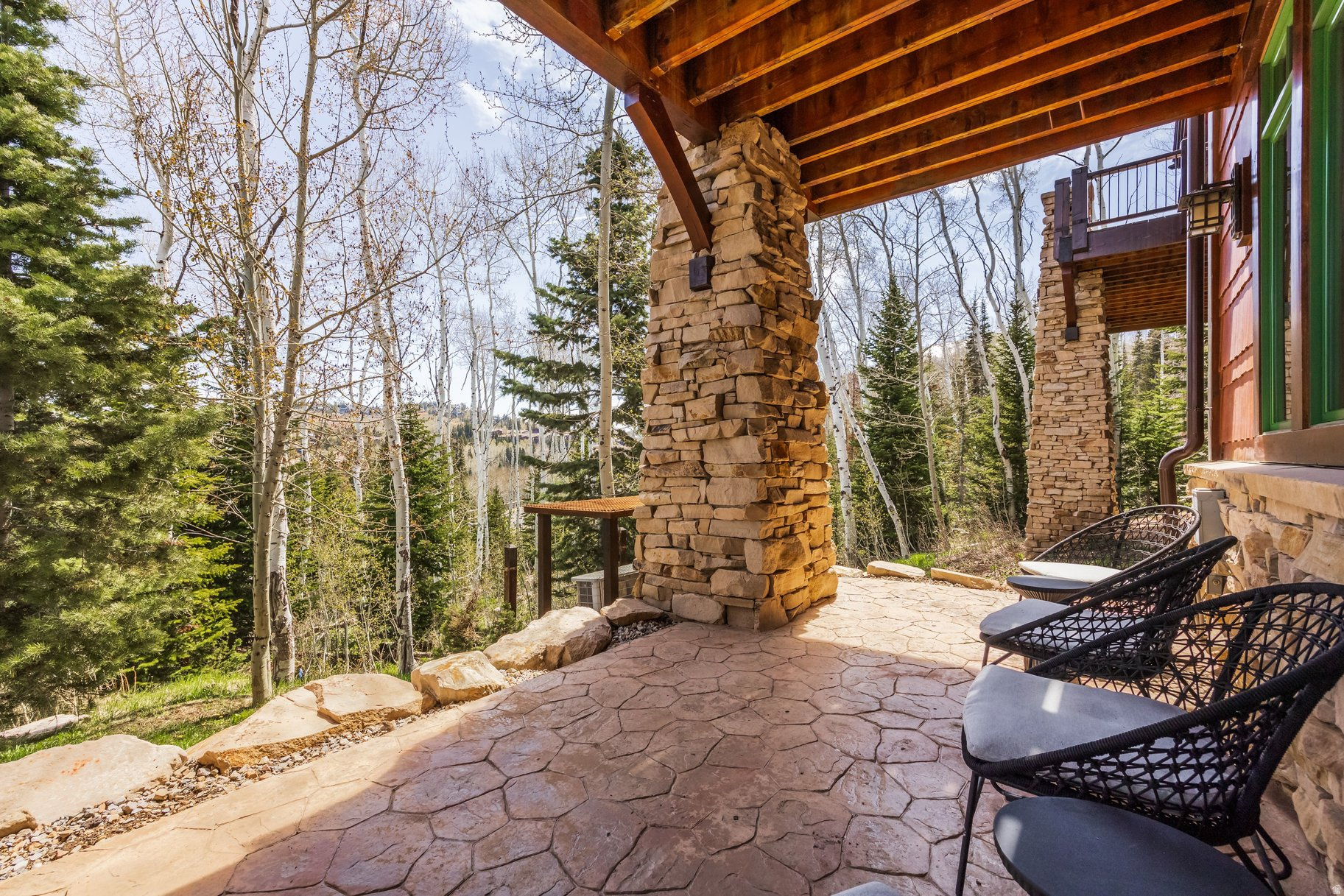 LARKSPUR TOWNHOMES - Residential