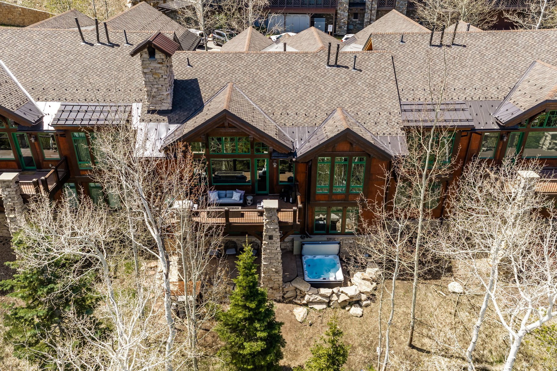 LARKSPUR TOWNHOMES - Residential