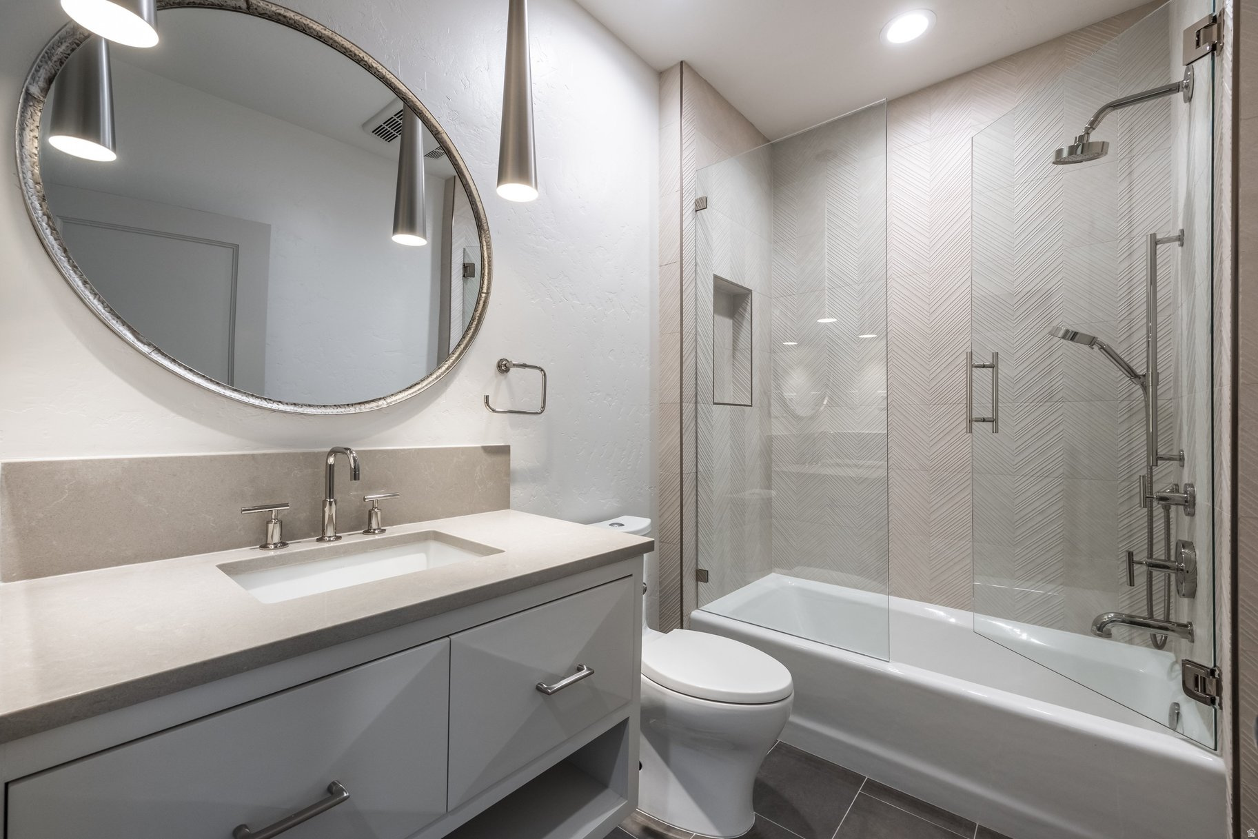LARKSPUR TOWNHOMES - Residential