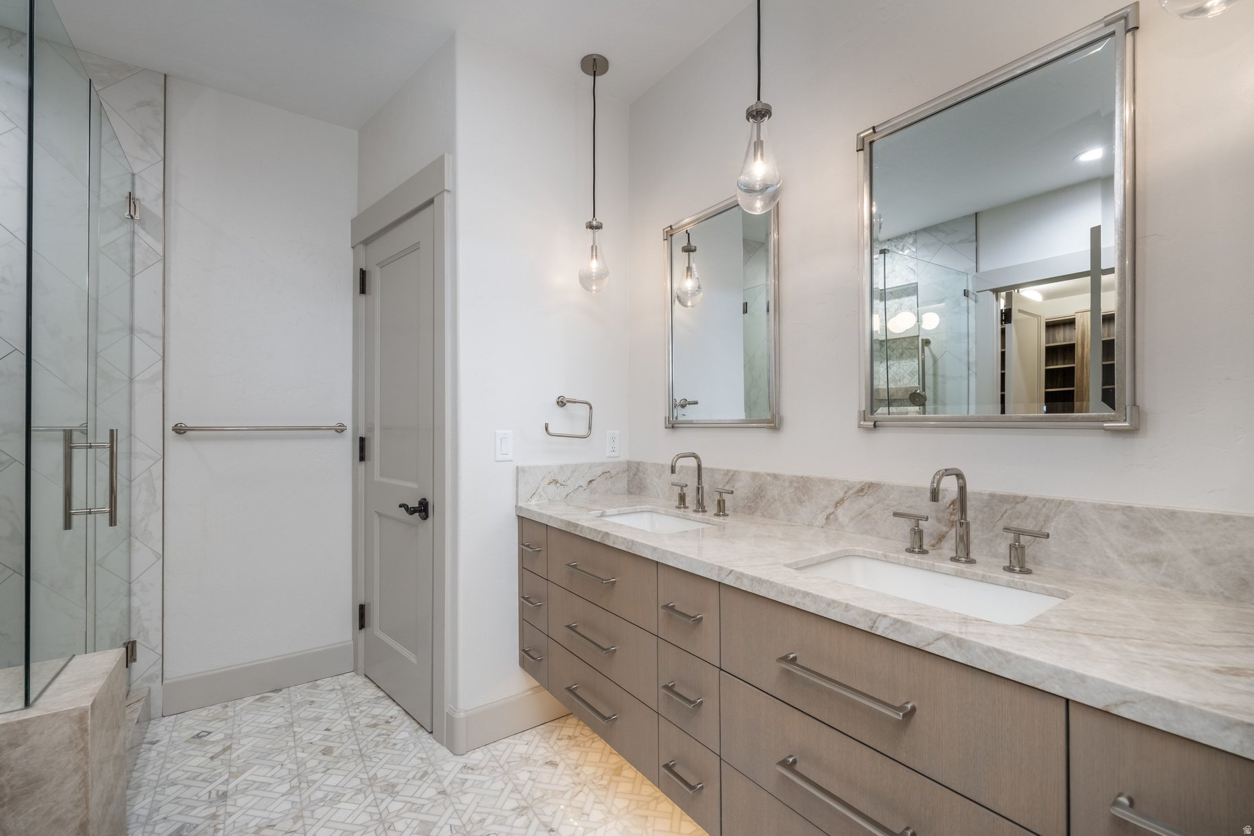 LARKSPUR TOWNHOMES - Residential