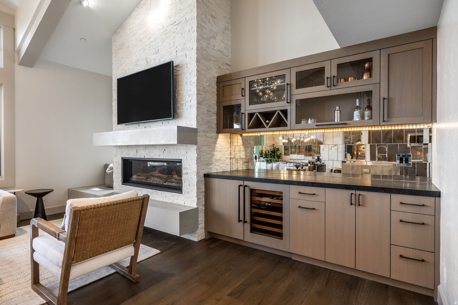 LARKSPUR TOWNHOMES - Residential
