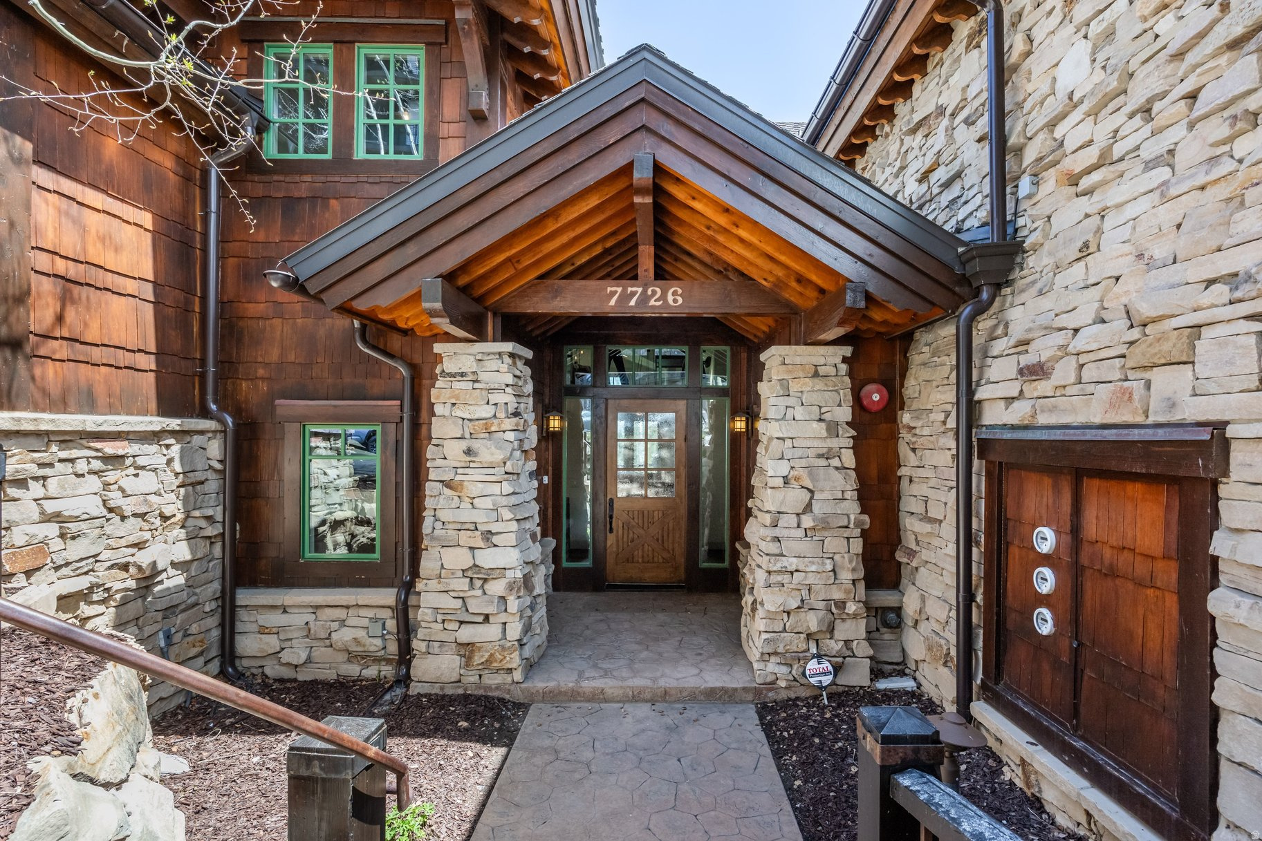 LARKSPUR TOWNHOMES - Residential