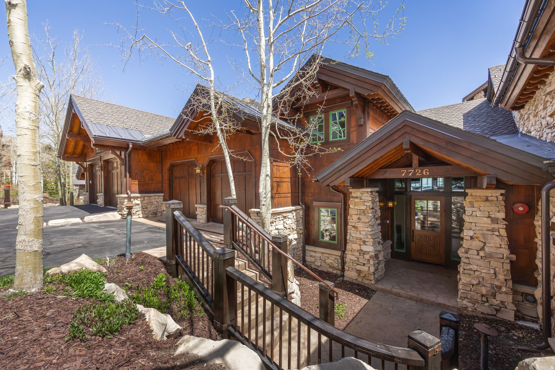 LARKSPUR TOWNHOMES - Residential