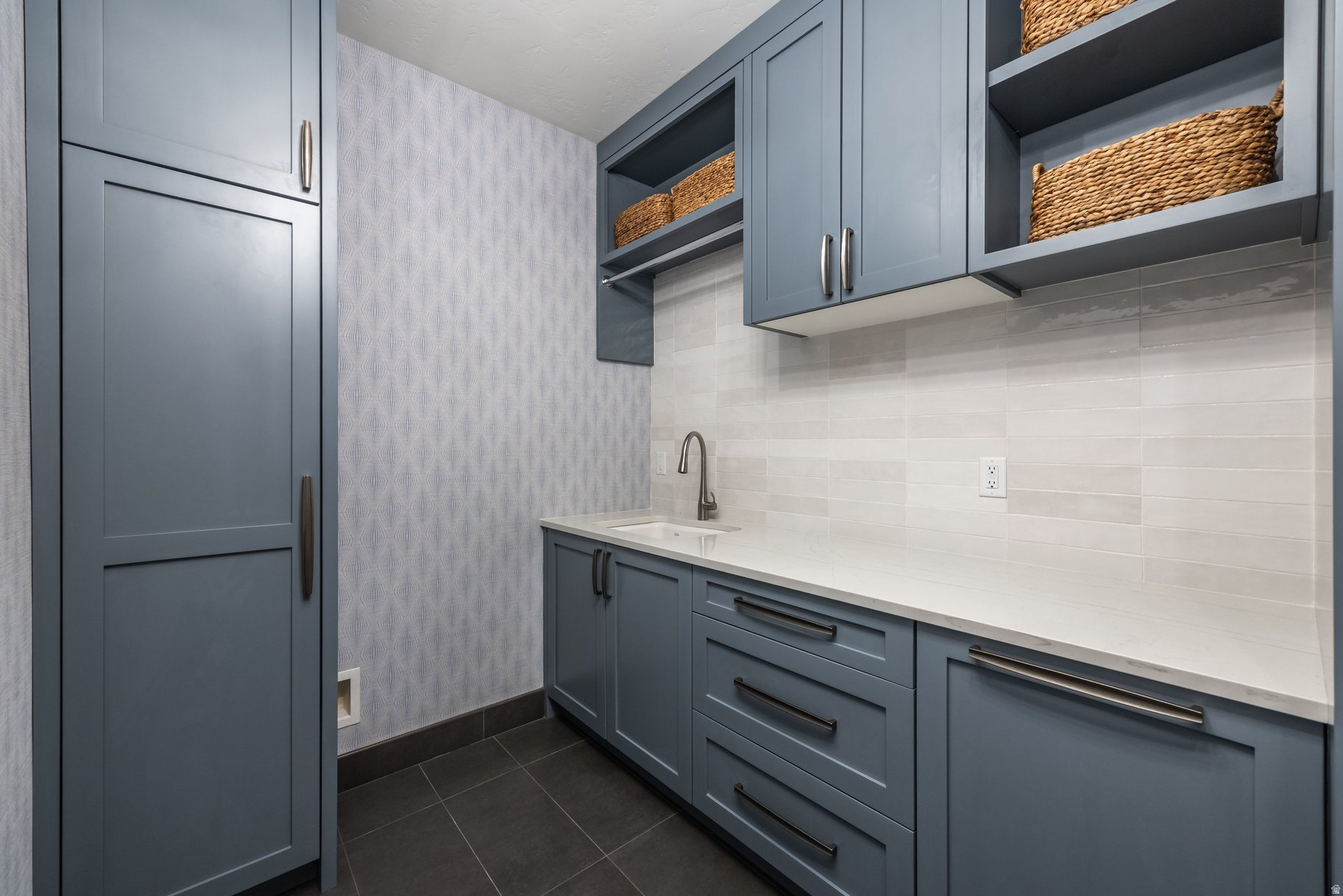 LARKSPUR TOWNHOMES - Residential