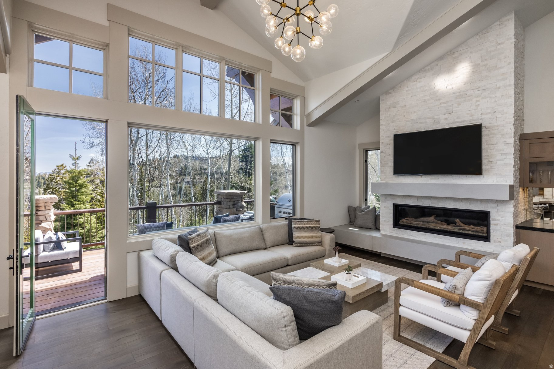 LARKSPUR TOWNHOMES - Residential