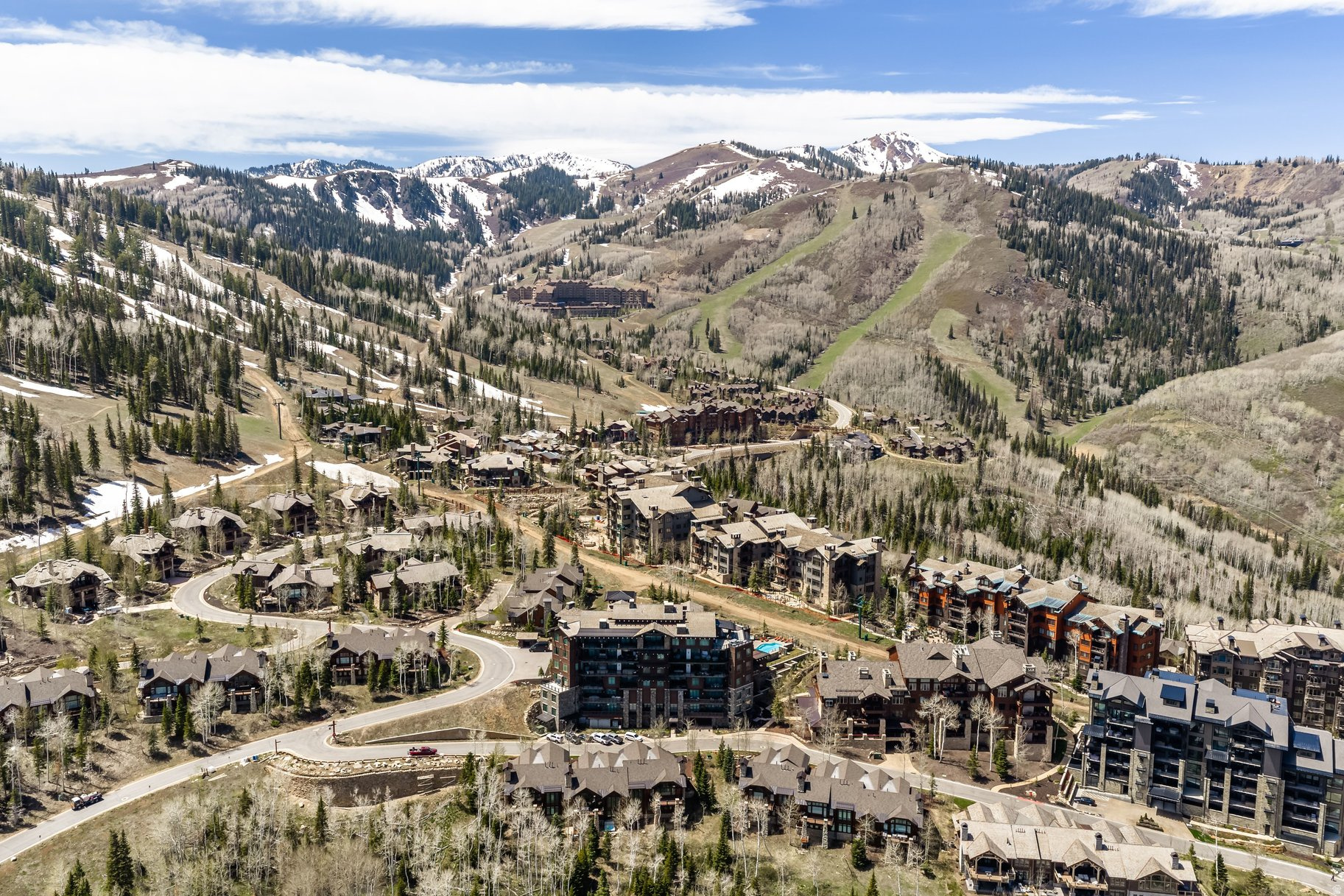 LARKSPUR TOWNHOMES - Residential