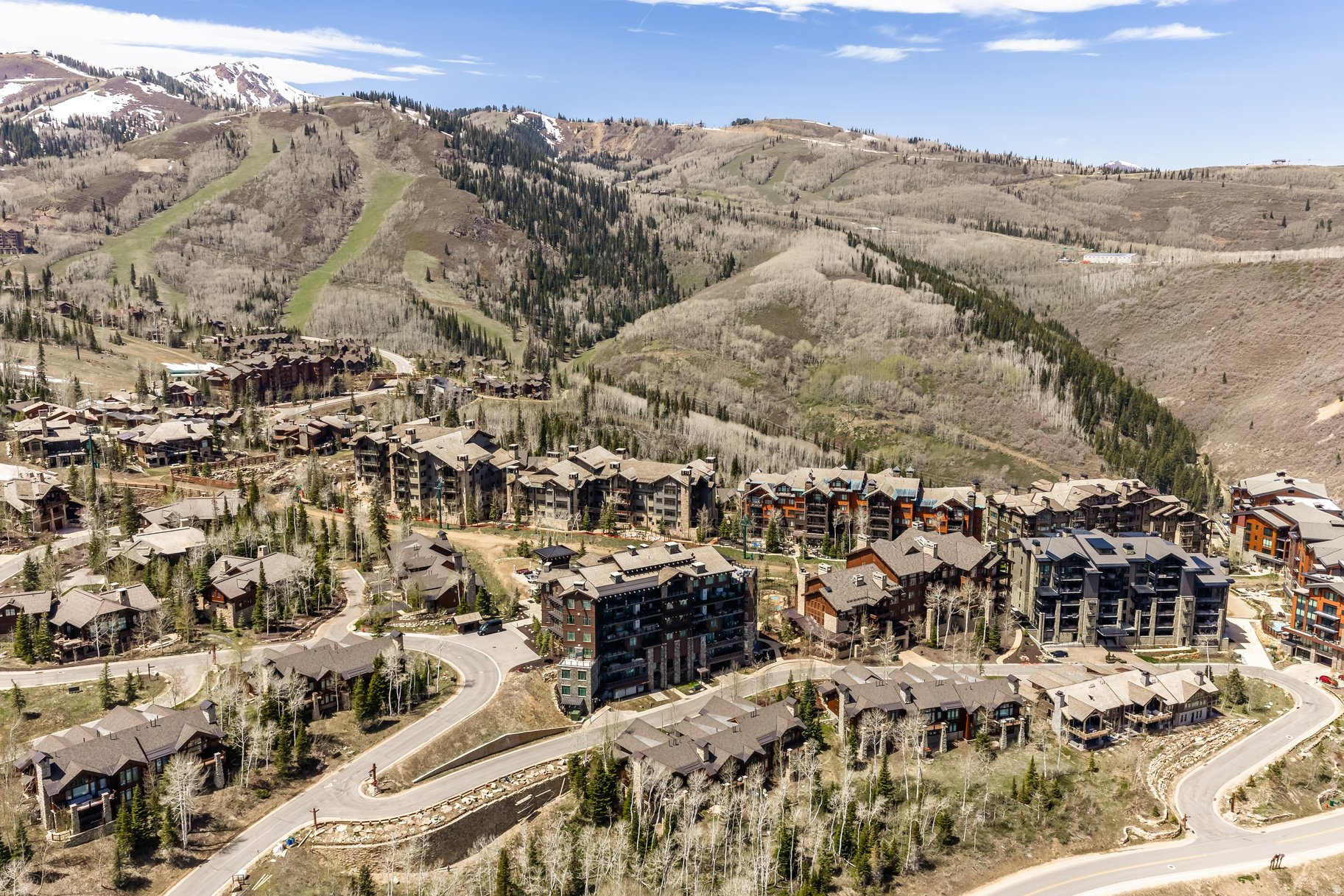 LARKSPUR TOWNHOMES - Residential