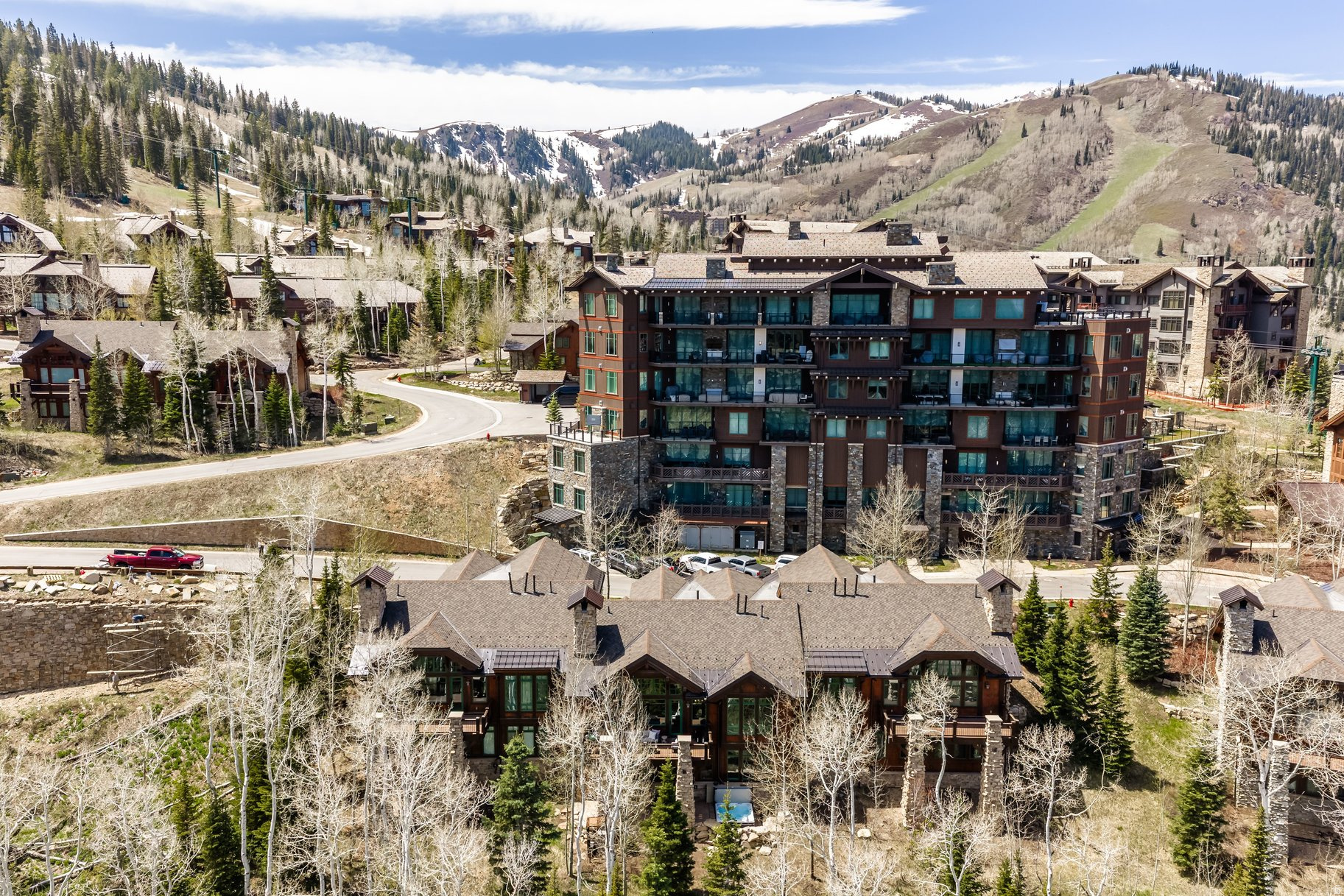 LARKSPUR TOWNHOMES - Residential