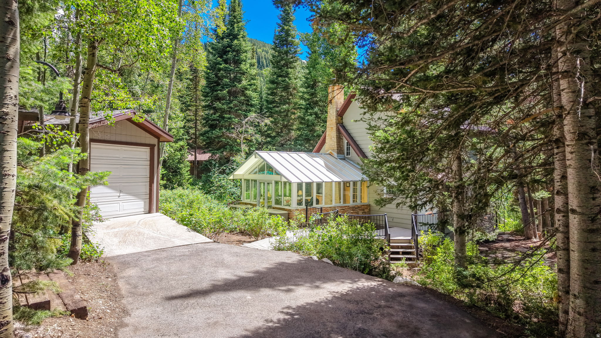 BIG COTTONWOOD CREEK - Residential