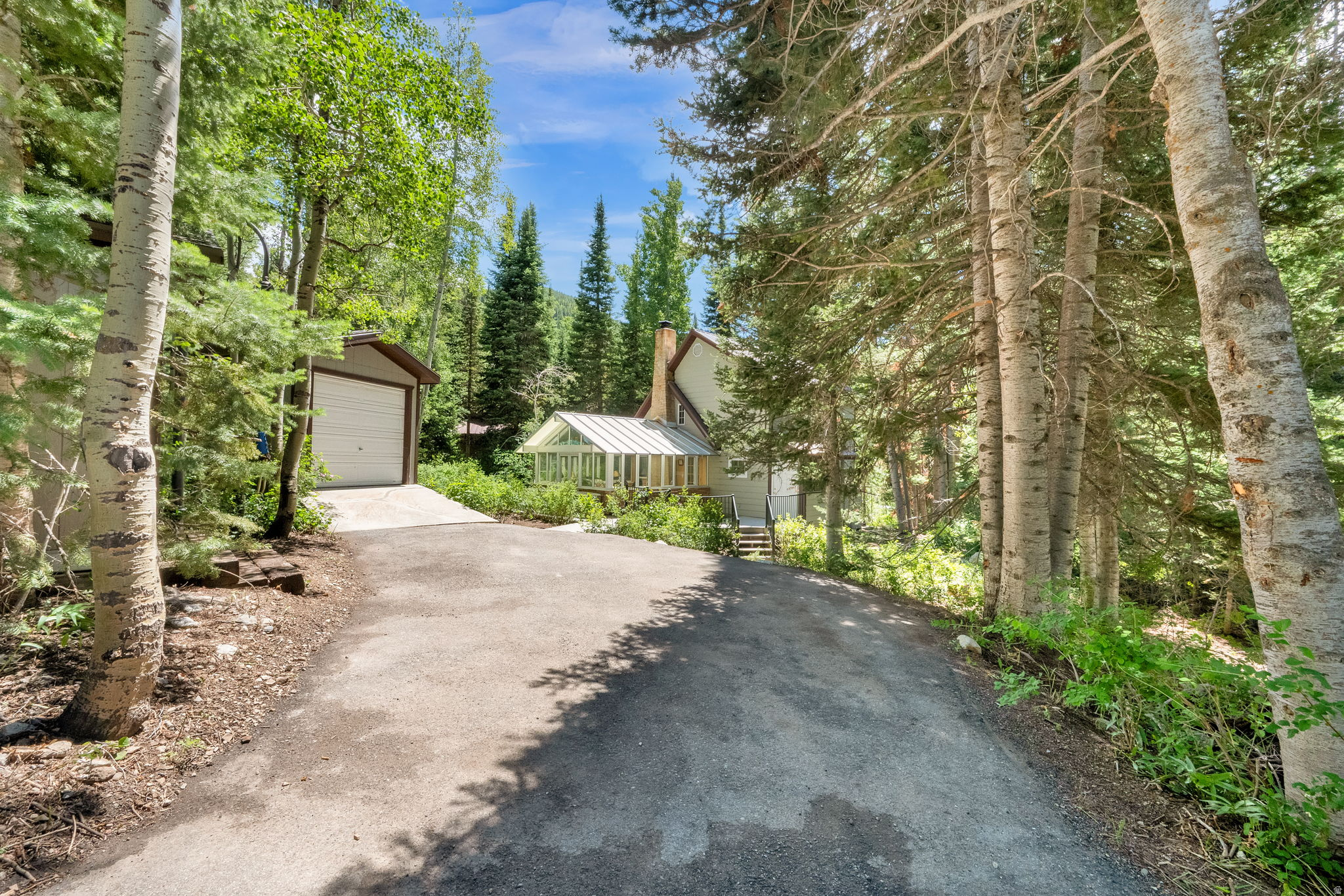 BIG COTTONWOOD CREEK - Residential