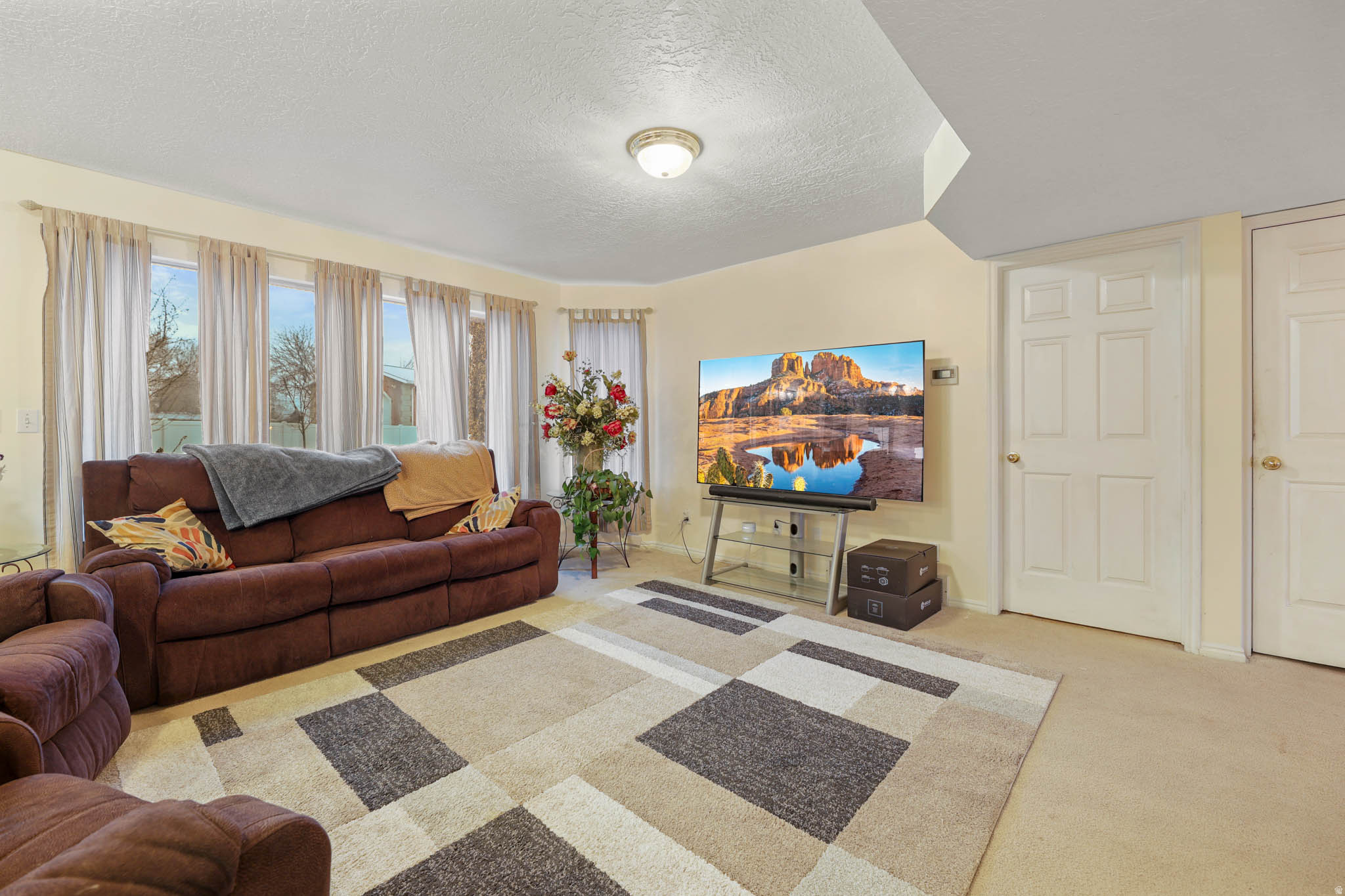 VISTA FARMS ESTATES #2 - Residential
