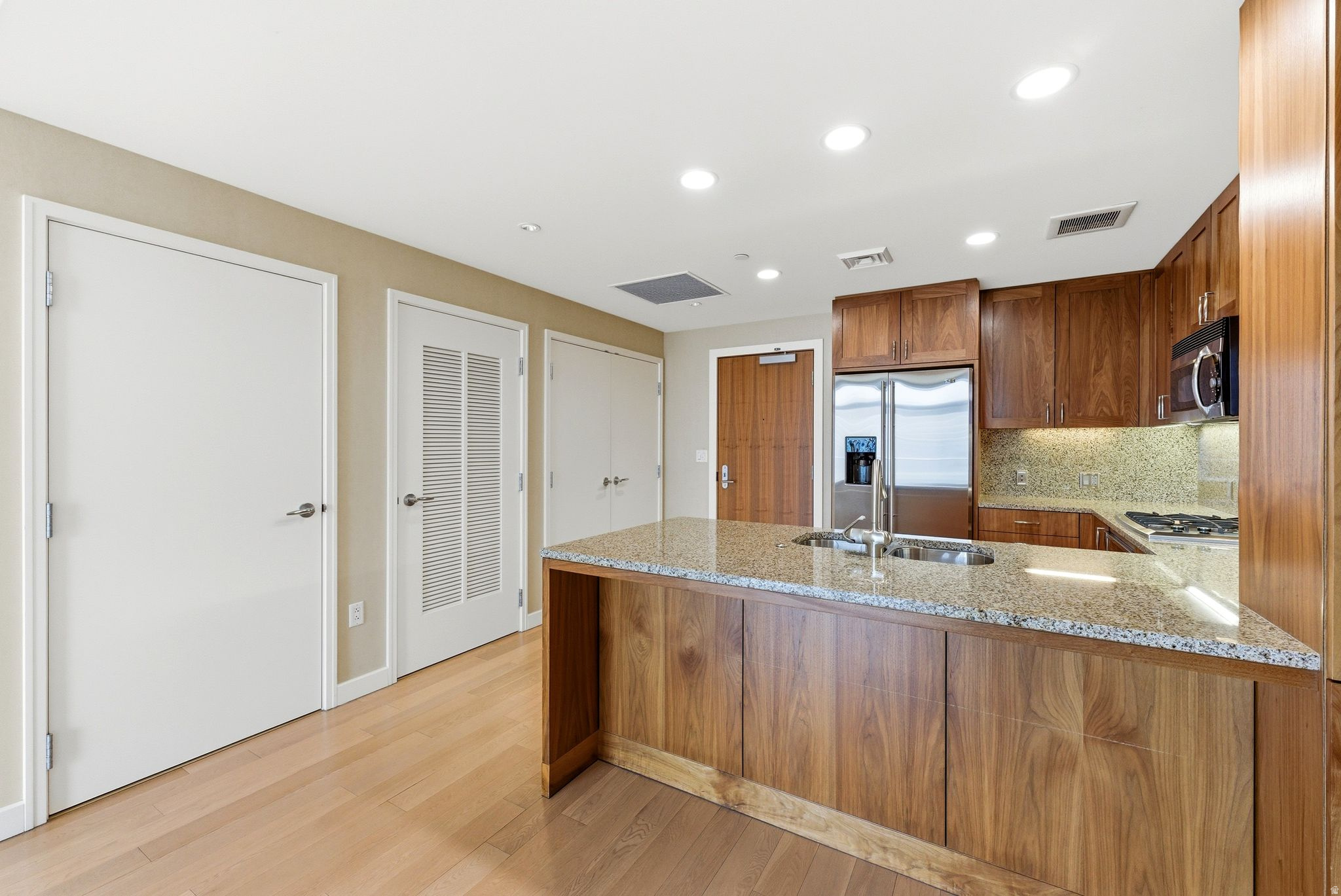 99 WEST CITY CREEK - Residential