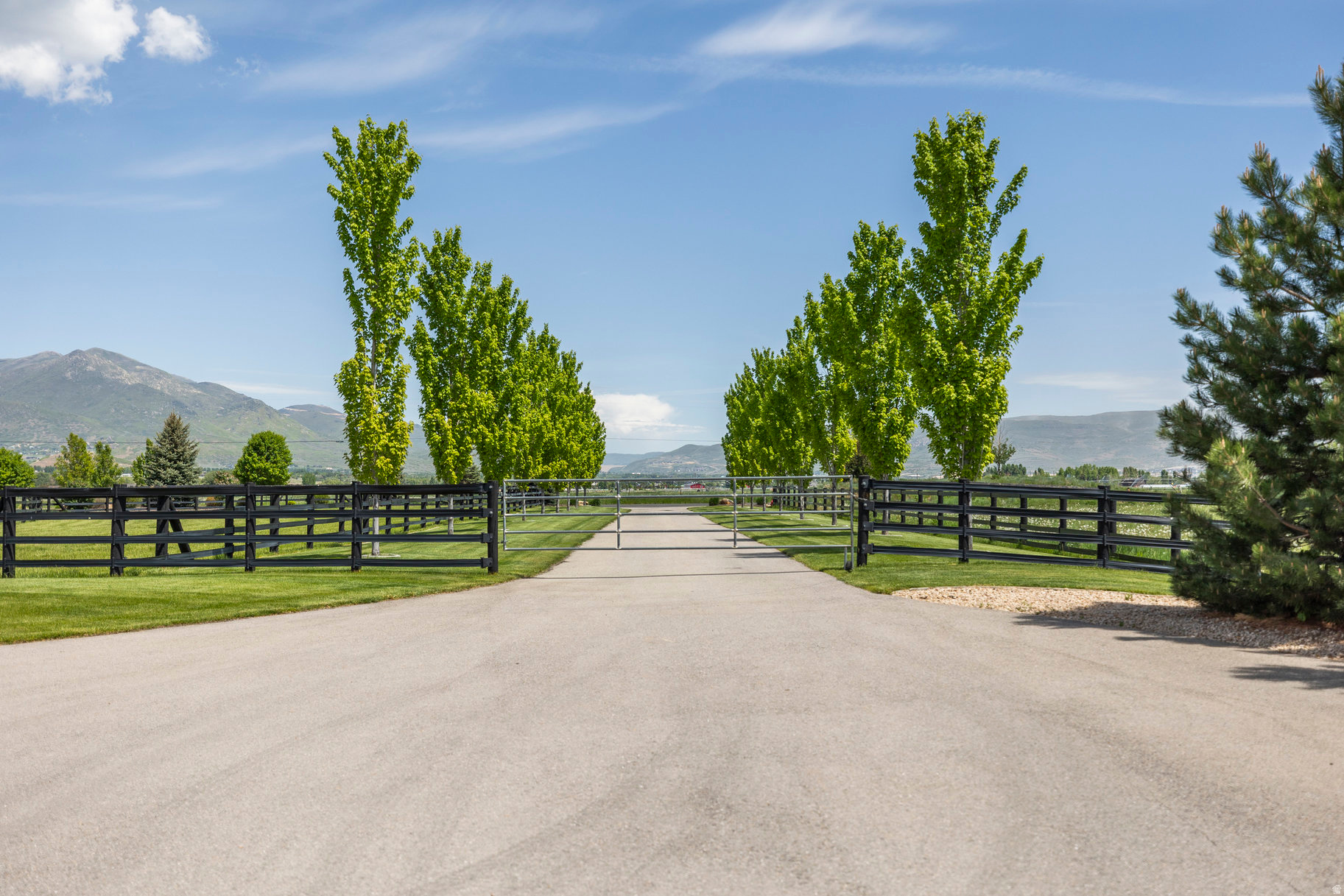 CHARLESTON FARMS SUBDIVISION - Residential