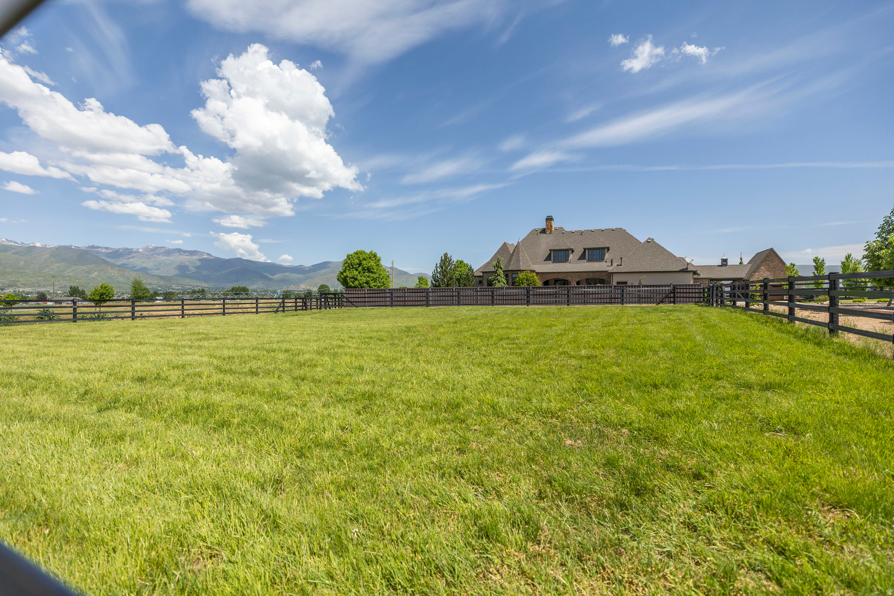 CHARLESTON FARMS SUBDIVISION - Residential