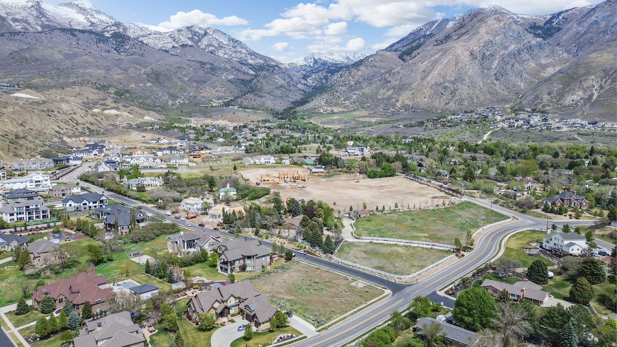 HERITAGE HILLS - Land