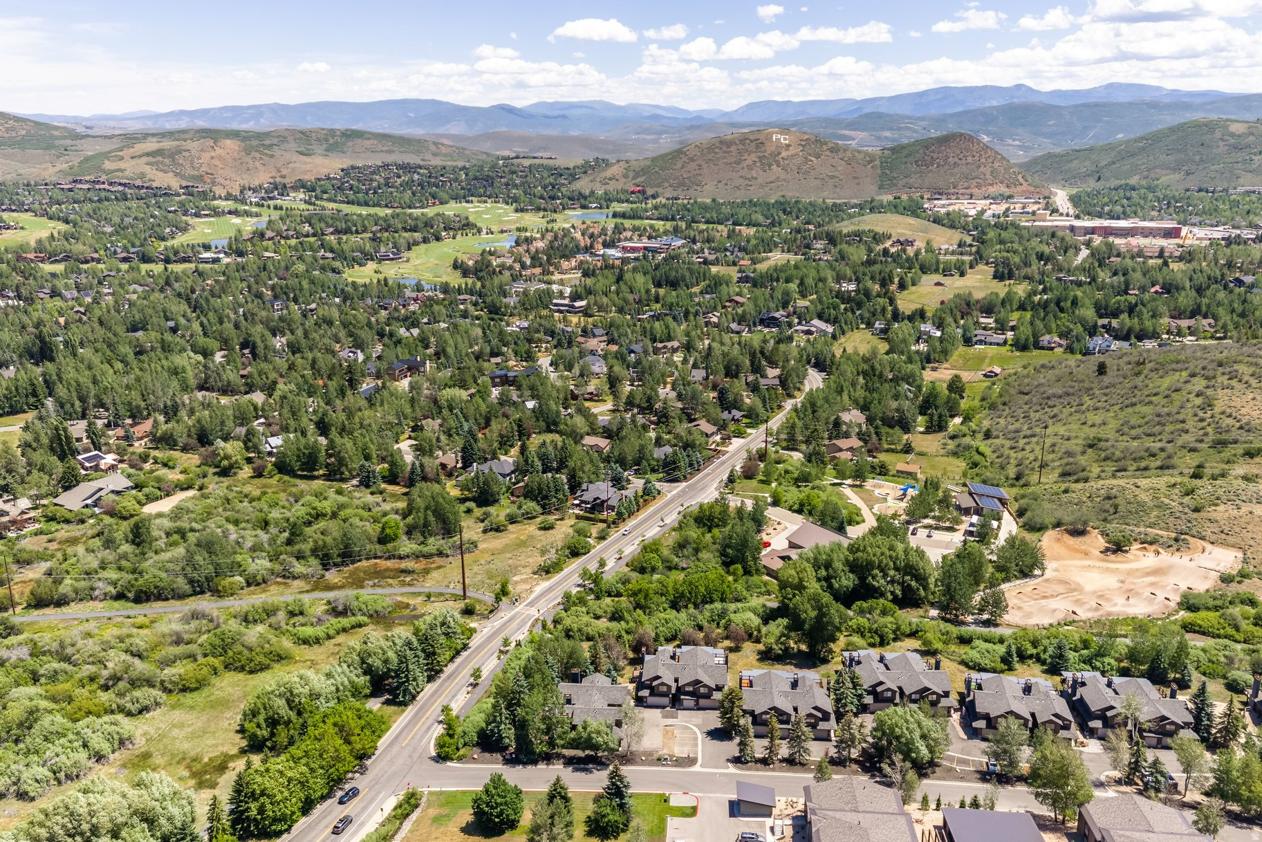 PARKVIEW CONDOMINIUMS - Residential