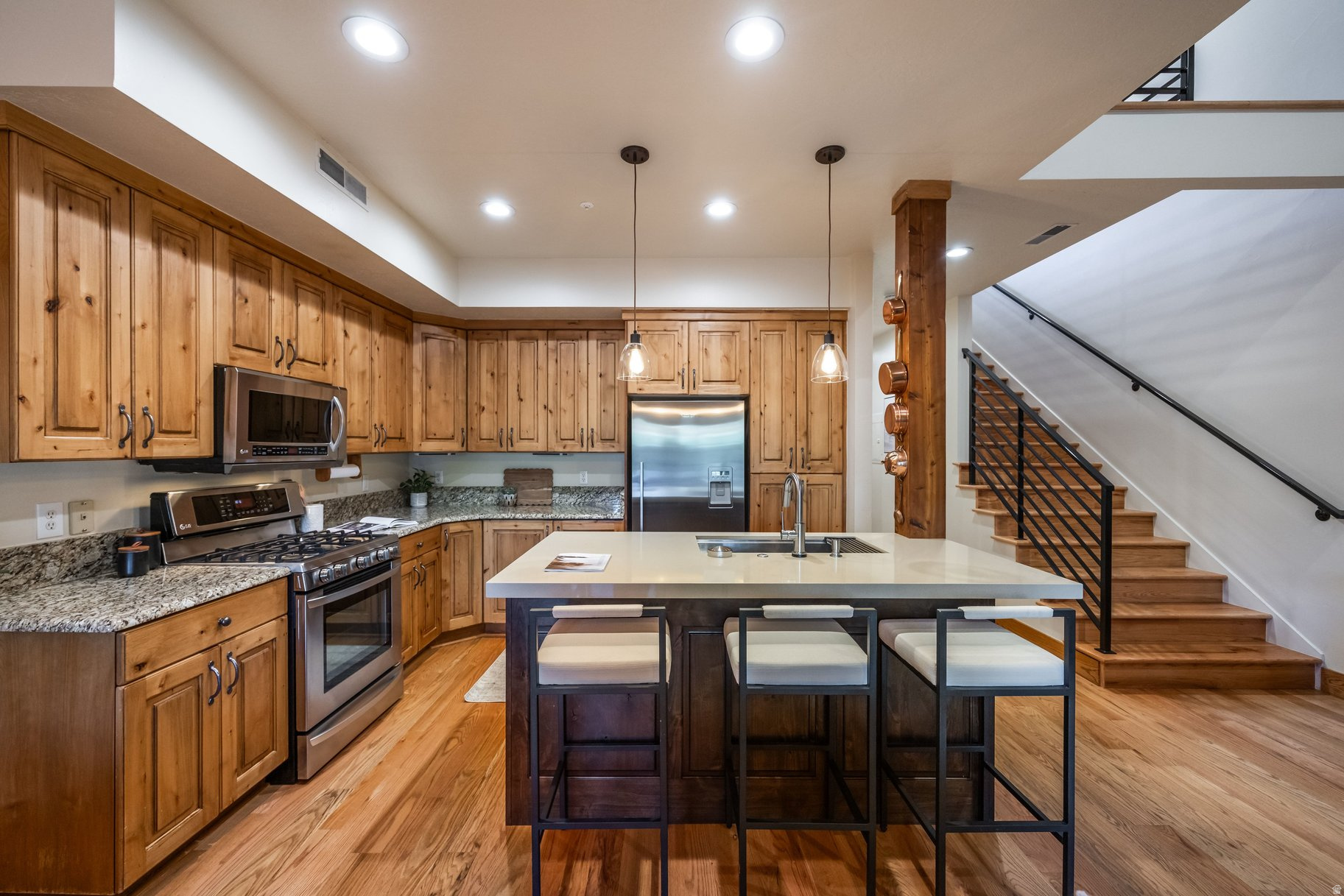 PARKVIEW CONDOMINIUMS - Residential