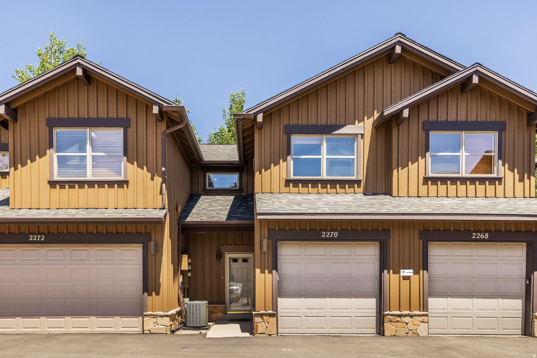 PARKVIEW CONDOMINIUMS - Residential