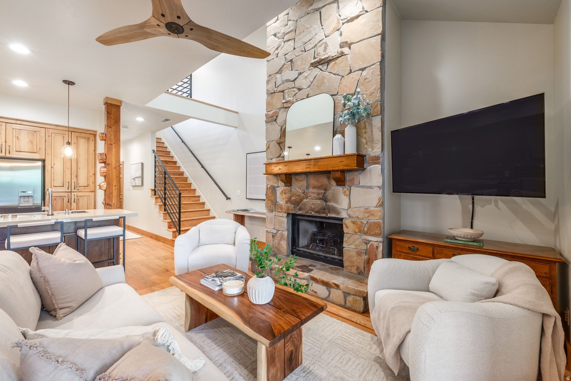 PARKVIEW CONDOMINIUMS - Residential