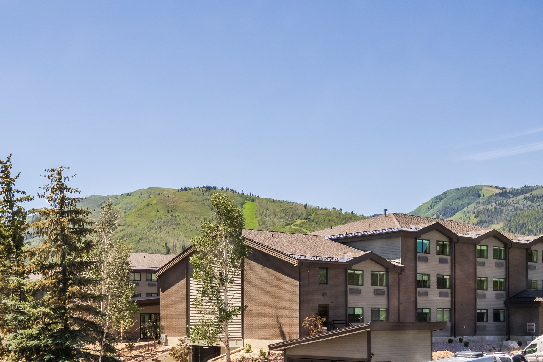 PARKVIEW CONDOMINIUMS - Residential