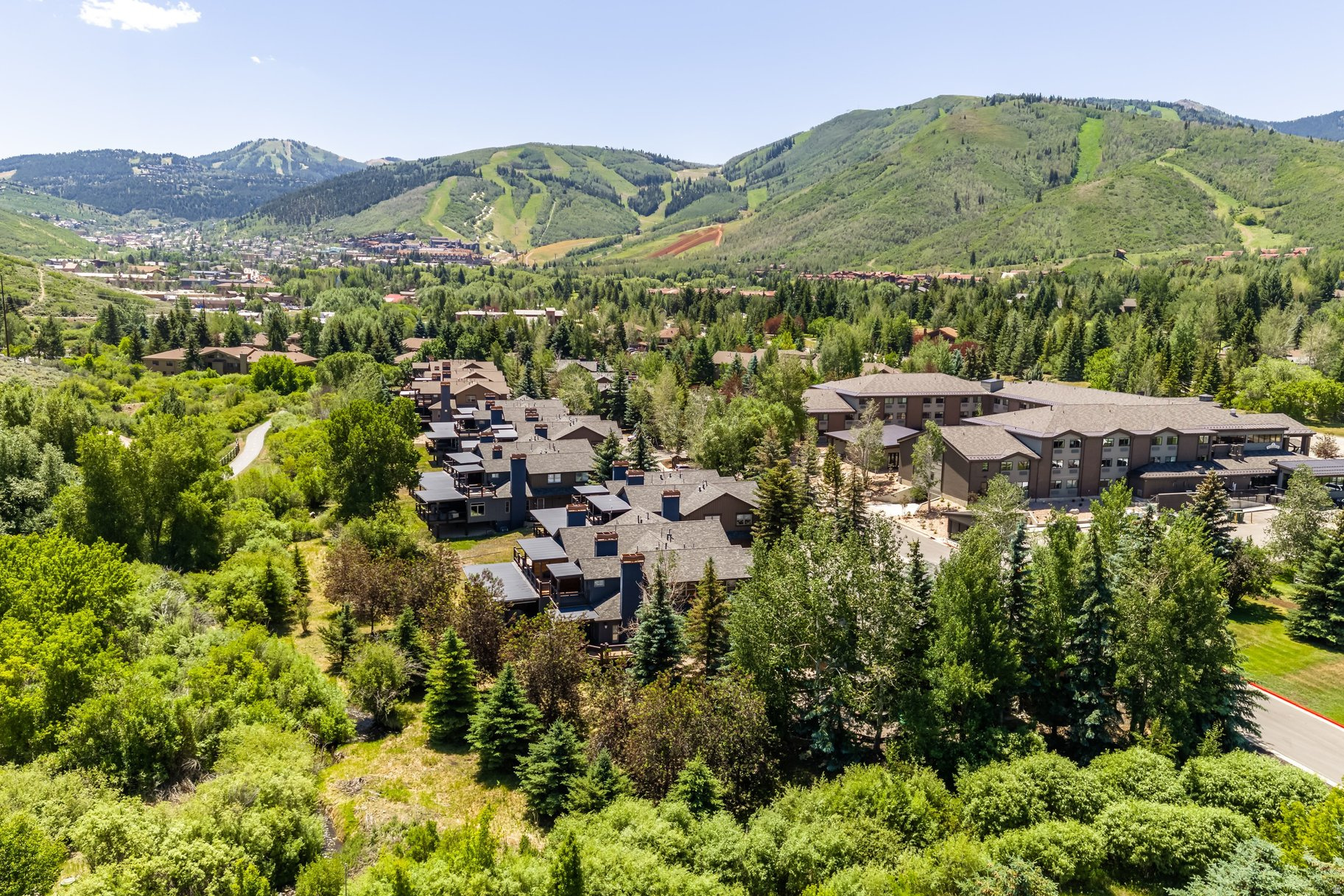 PARKVIEW CONDOMINIUMS - Residential