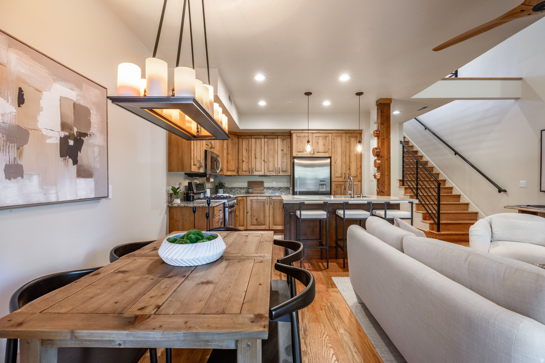 PARKVIEW CONDOMINIUMS - Residential