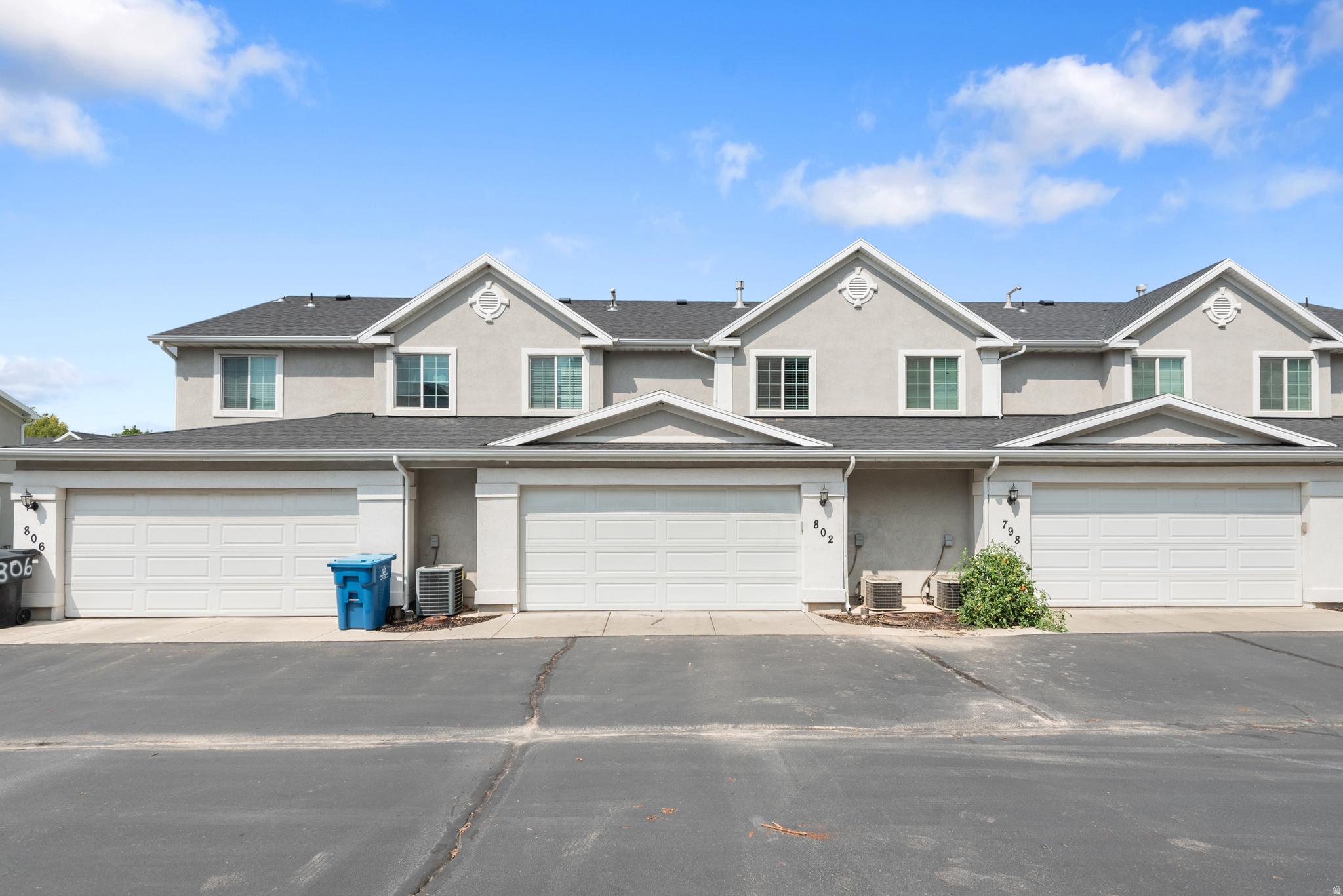 BROOKSIDE - Residential