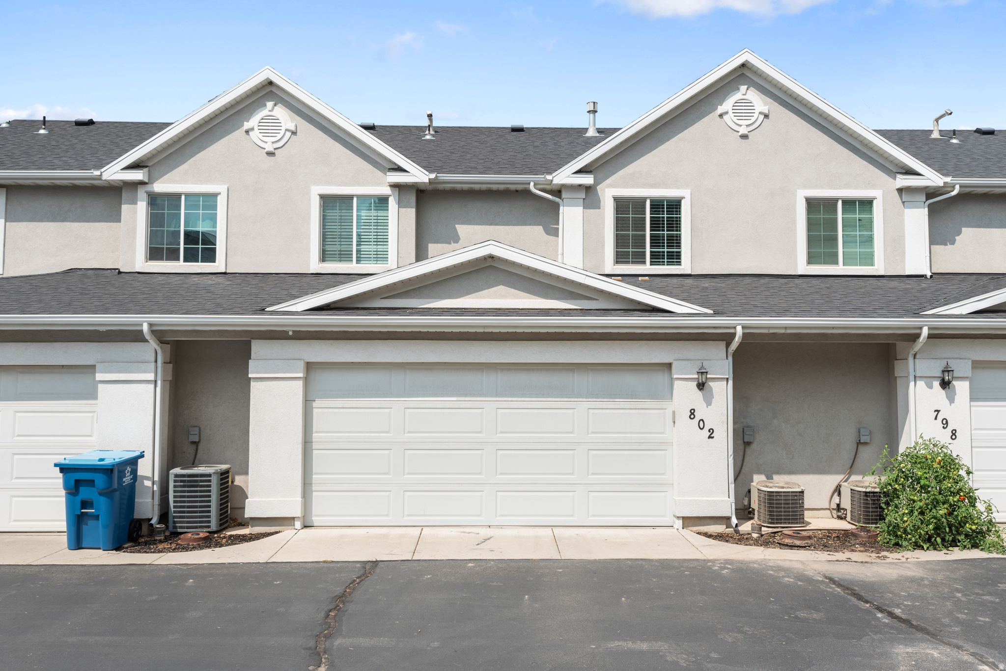 BROOKSIDE - Residential