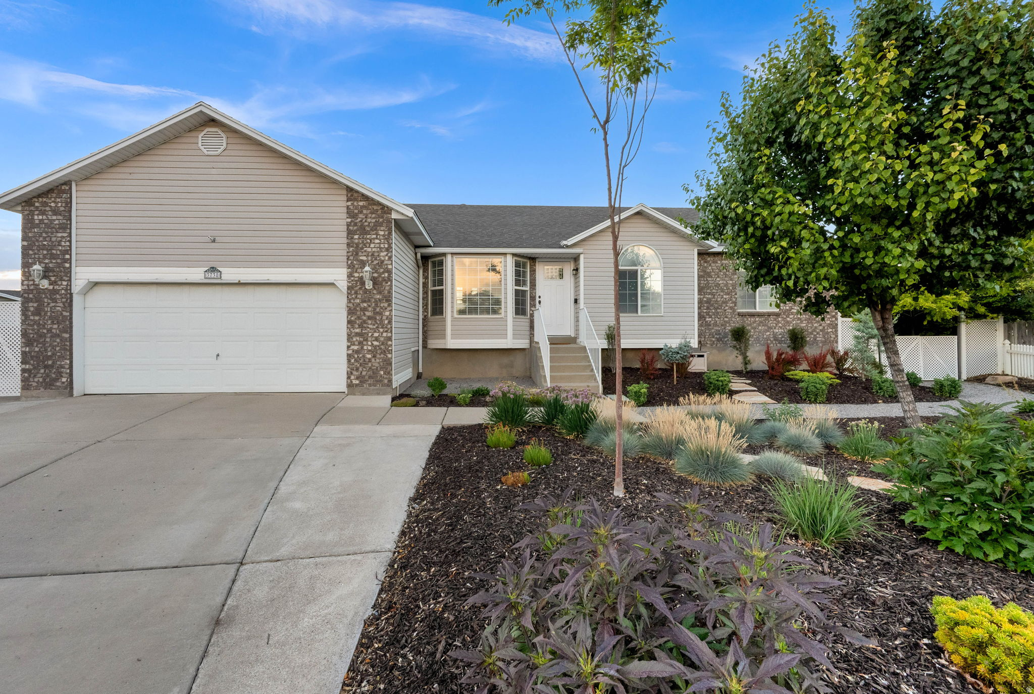 APPLE FARMS #2 - Residential