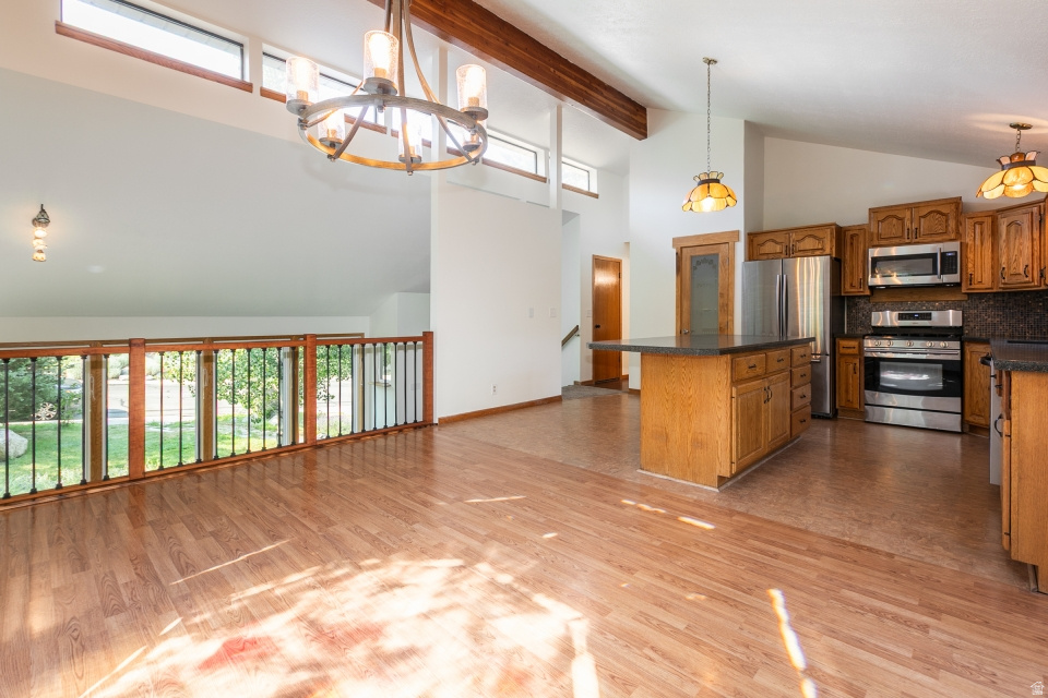 MAJESTIC CAN - Residential