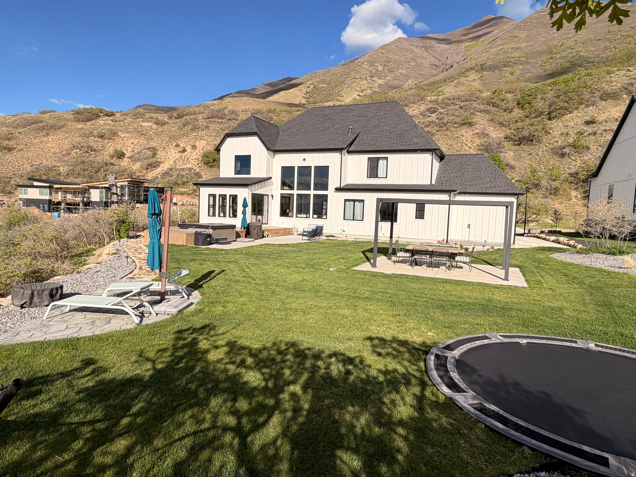 HIDDEN HOLLOW - Residential
