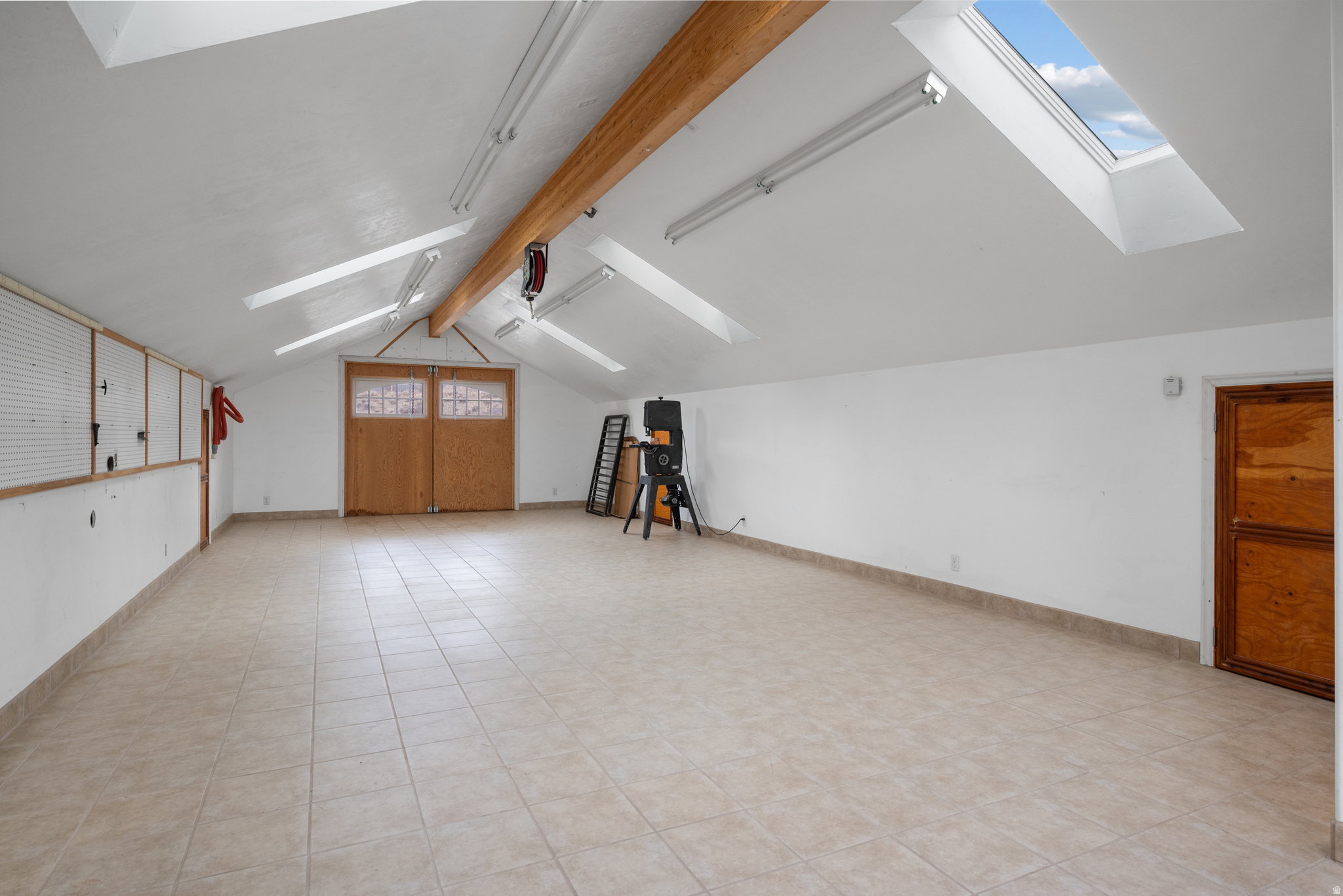 RED OAKS - Residential