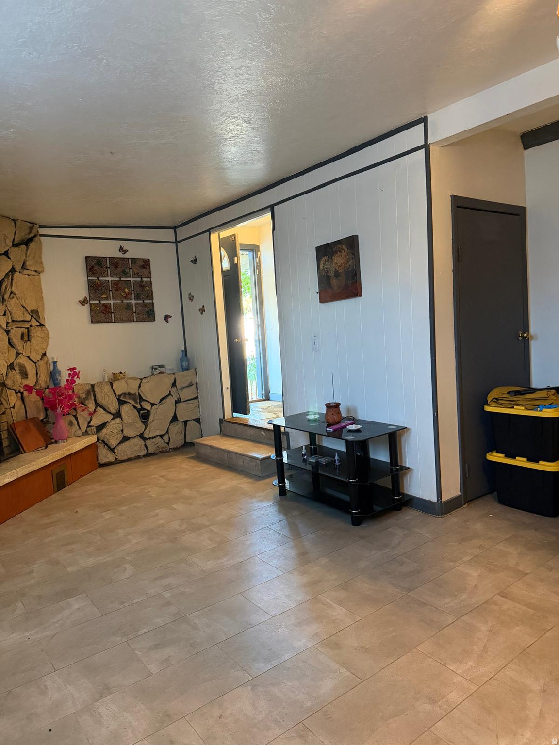 HILLSDALE SUB - Residential