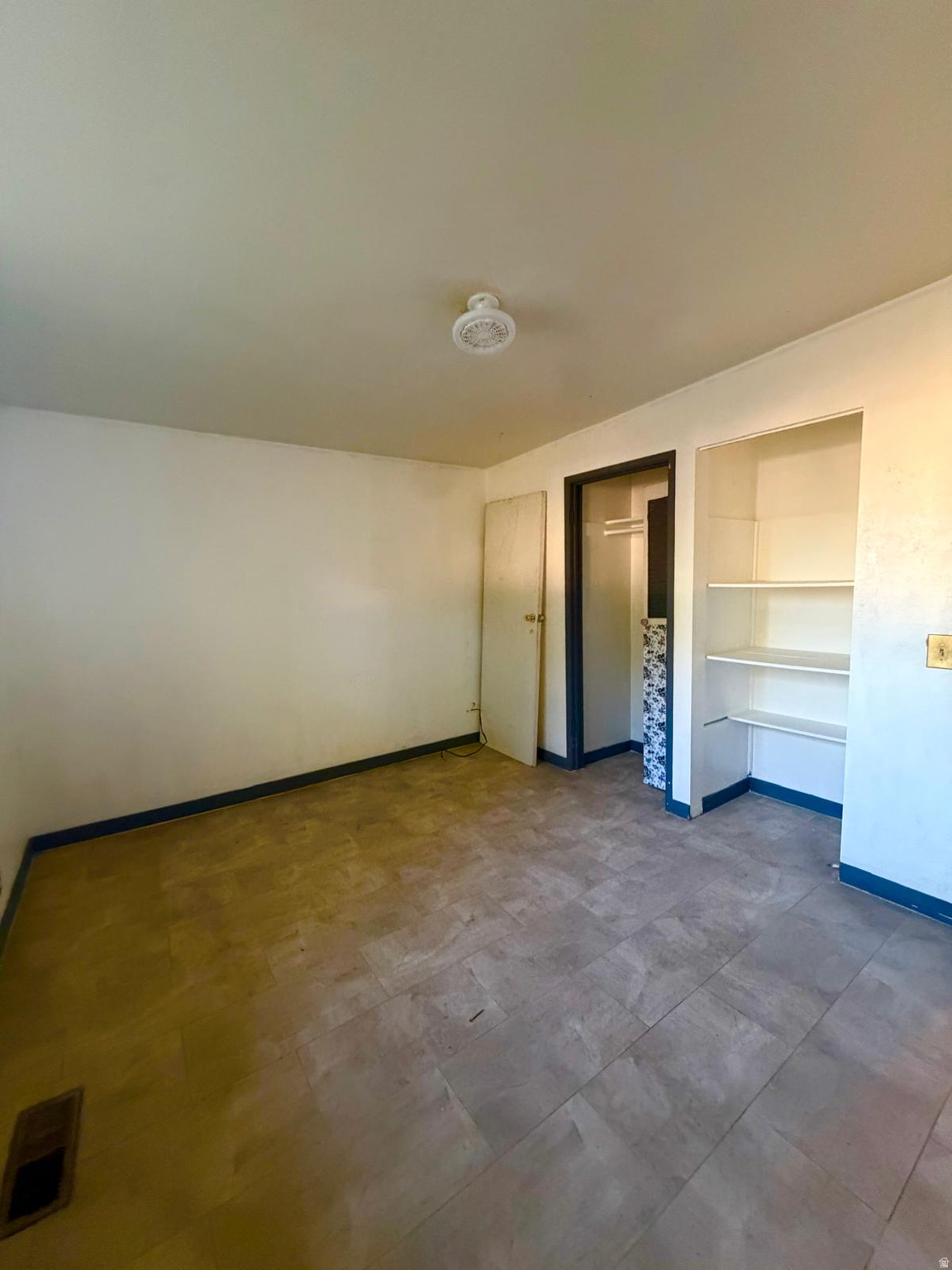 HILLSDALE SUB - Residential
