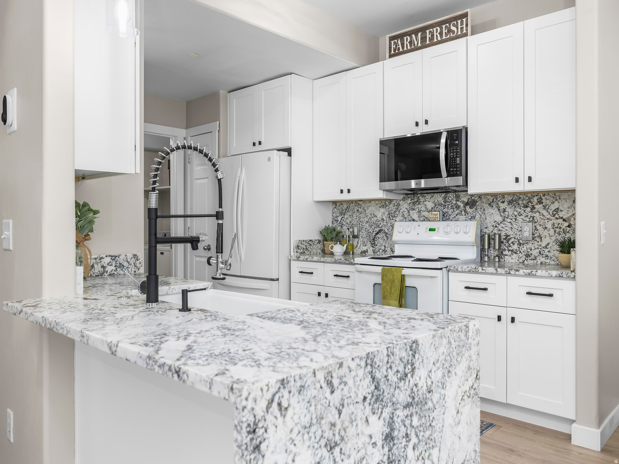 IVY SPRINGS CONDOMINIUM PHASE 6 - Residential