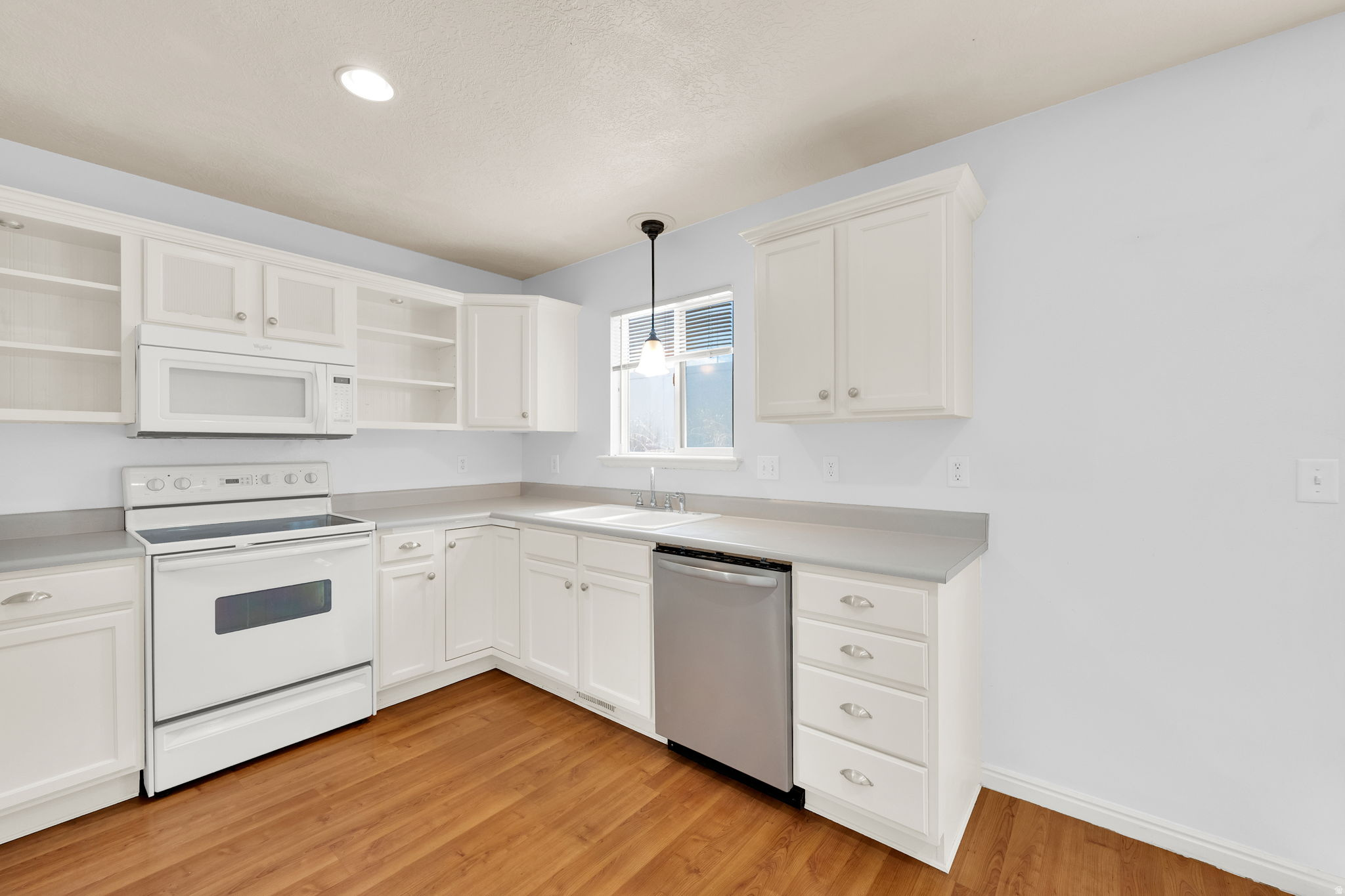 PILGRIMS LANDING - Residential