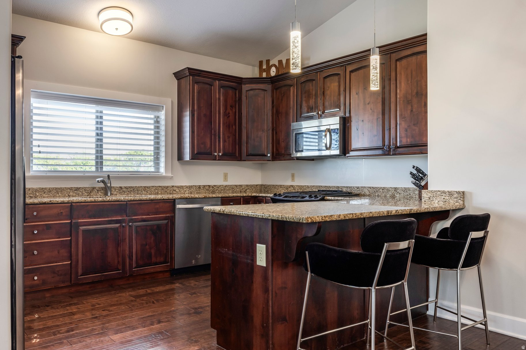 EAST POINT LANE - Residential