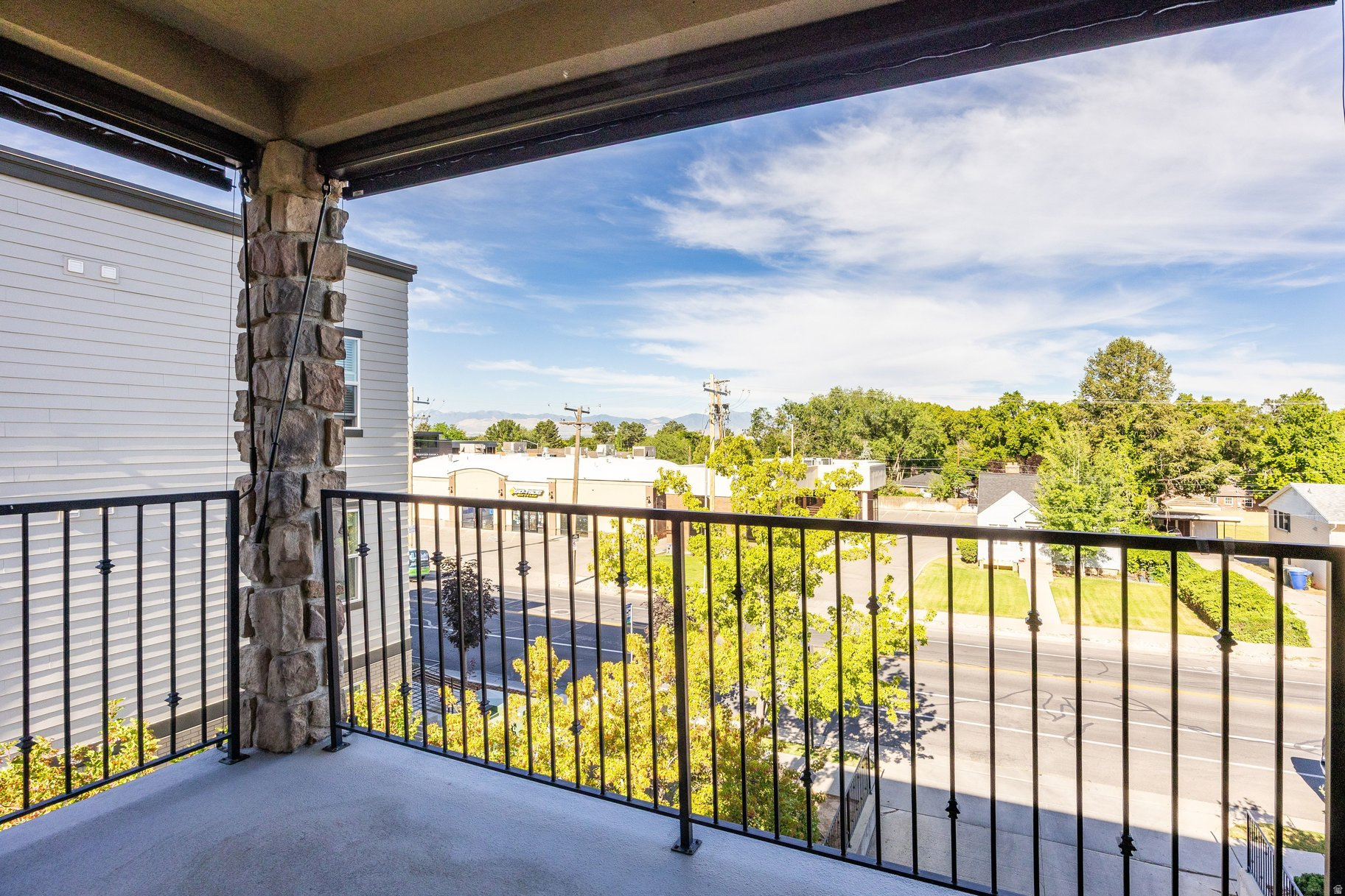 EAST POINT LANE - Residential