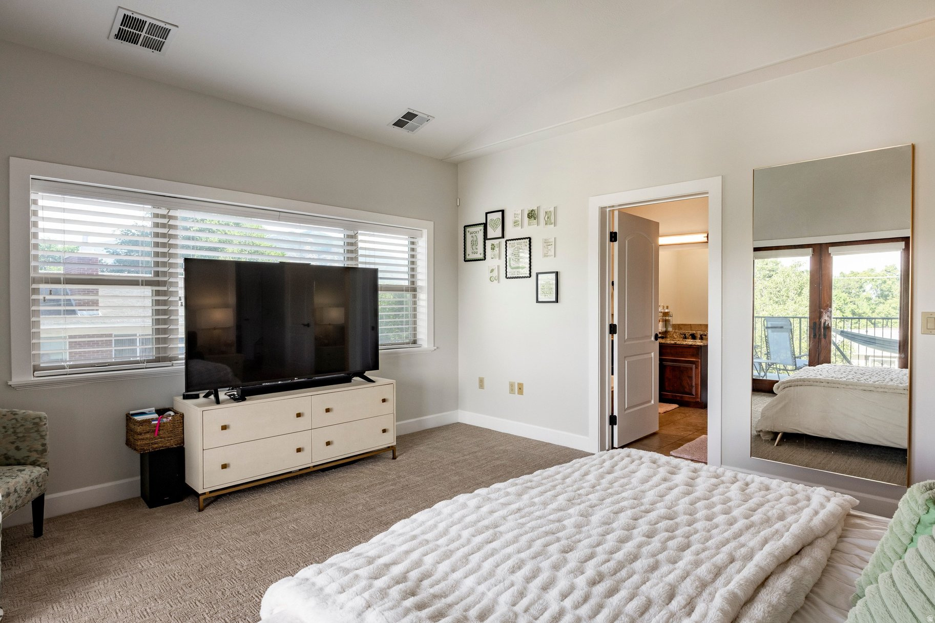 EAST POINT LANE - Residential