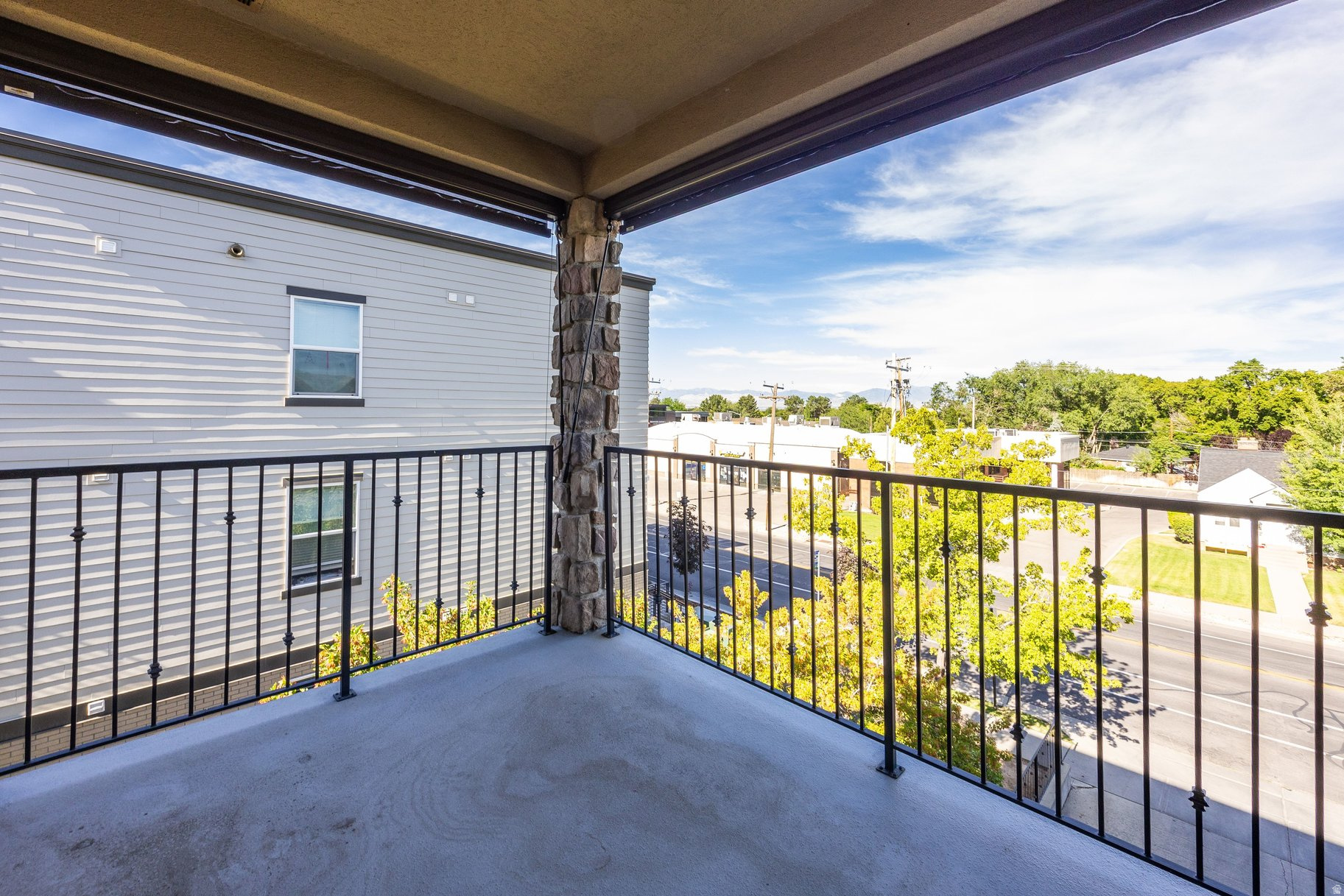 EAST POINT LANE - Residential