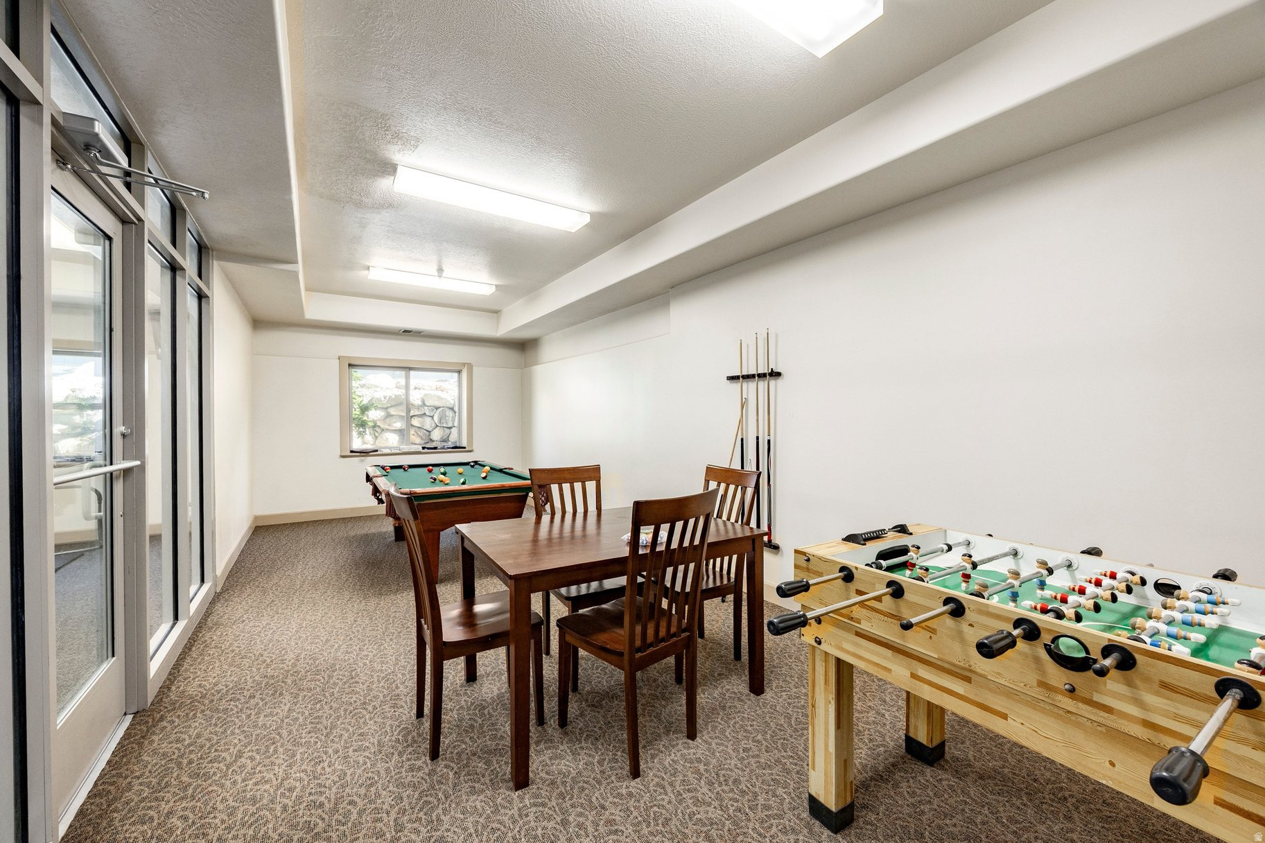 EAST POINT LANE - Residential