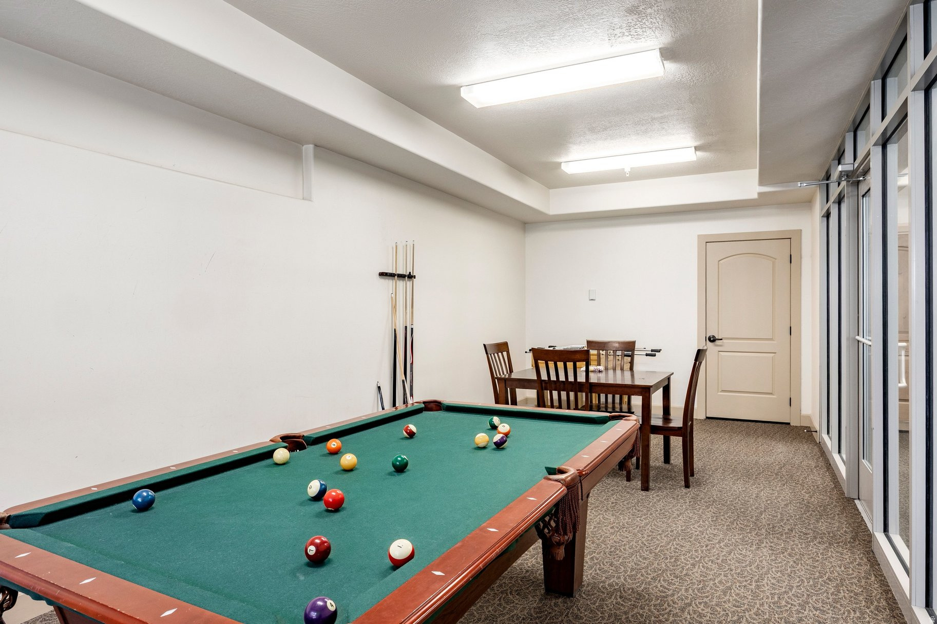 EAST POINT LANE - Residential