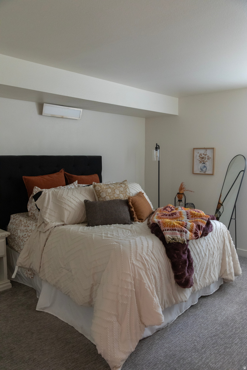 COUNTRY HILLS SQ - Residential