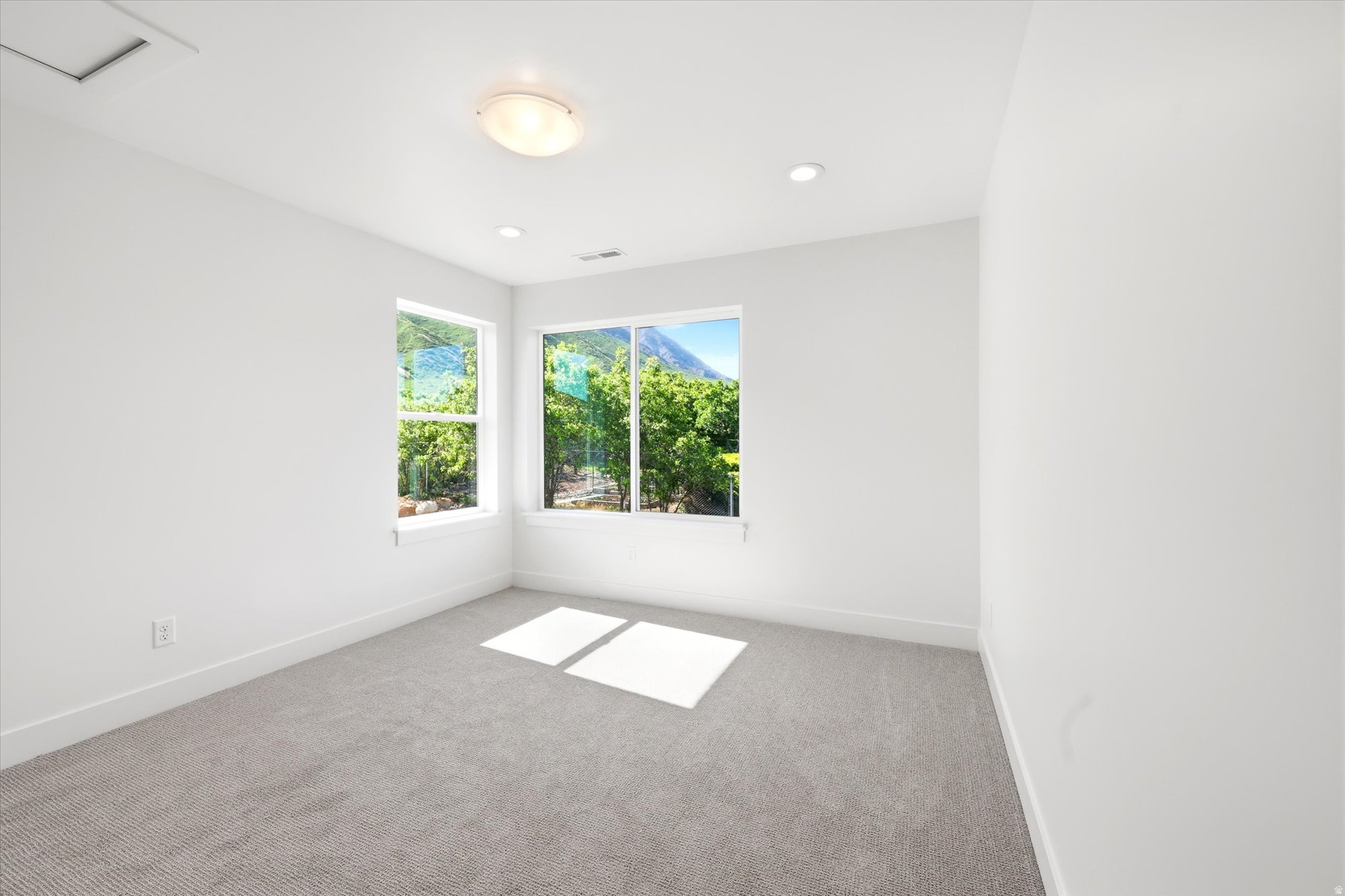 VINCENT - Residential