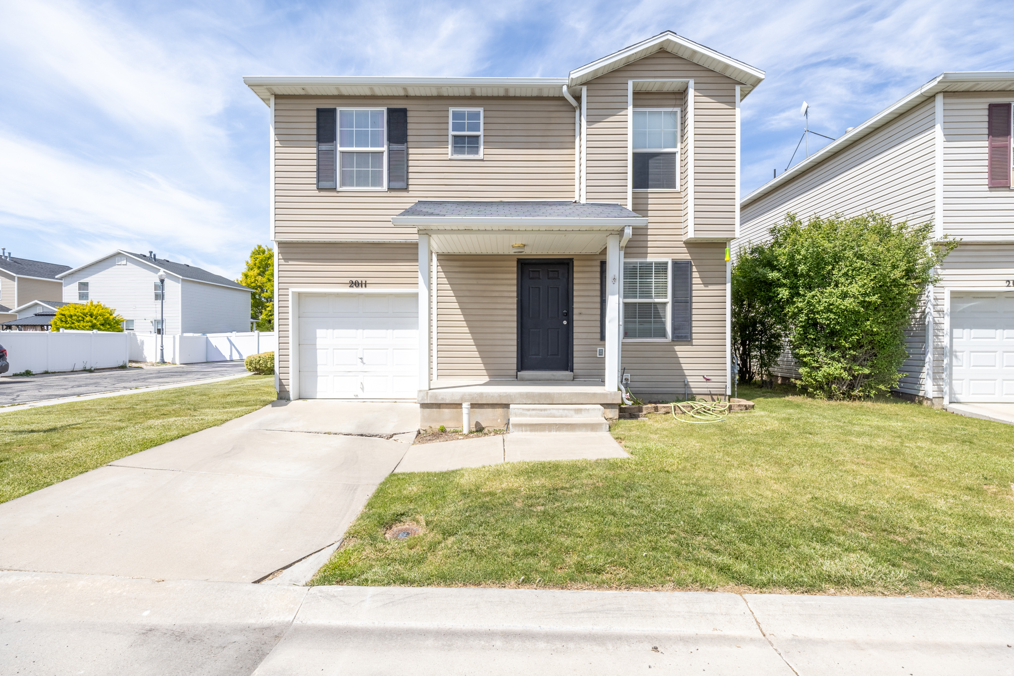 CLINTON TOWNE CENTER - Residential