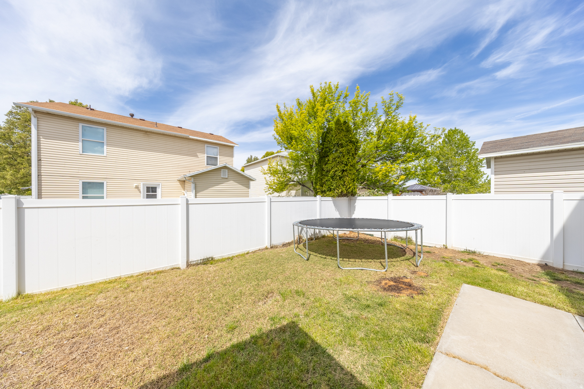 CLINTON TOWNE CENTER - Residential