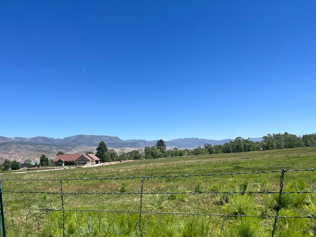PINE CREEK MEADOWS MINOR SUBDIVISION - Land