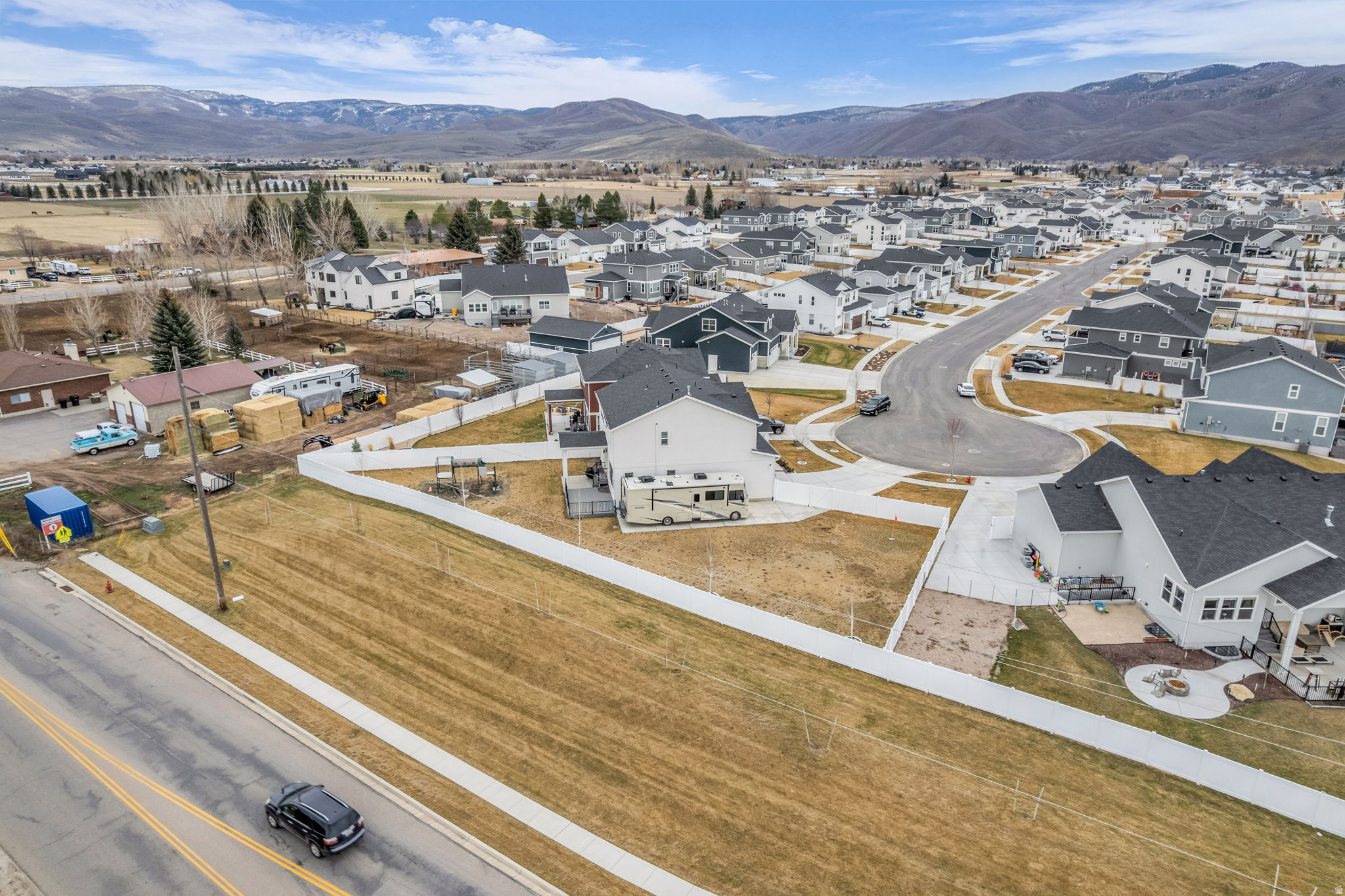 BROOKSIDE - Residential