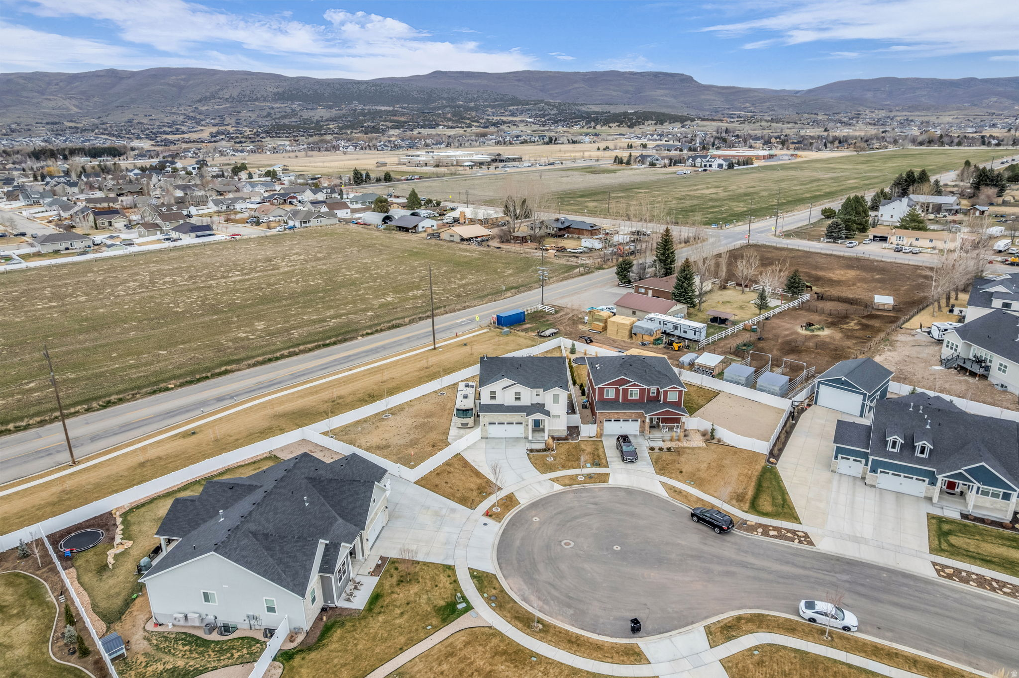 BROOKSIDE - Residential