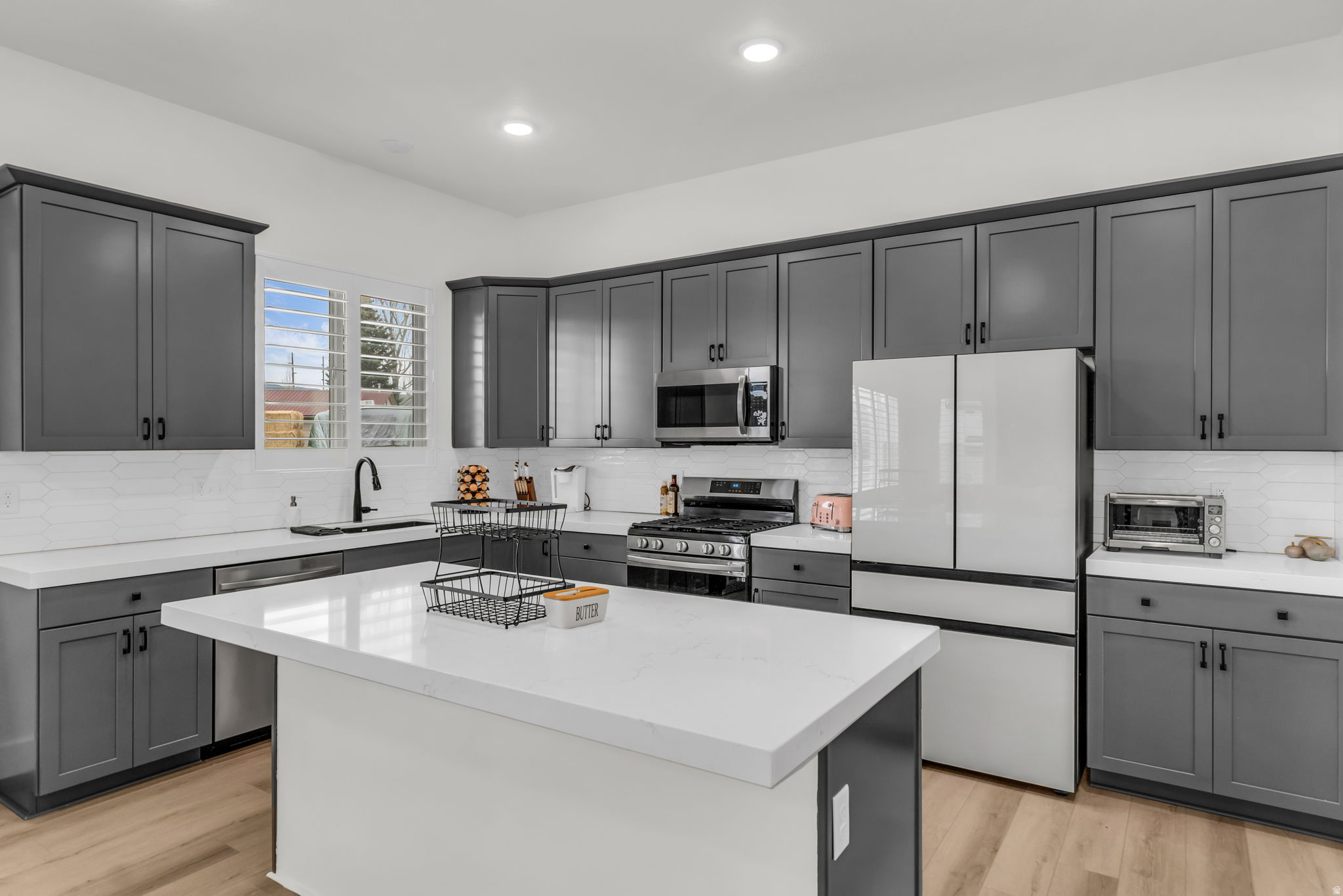 BROOKSIDE - Residential